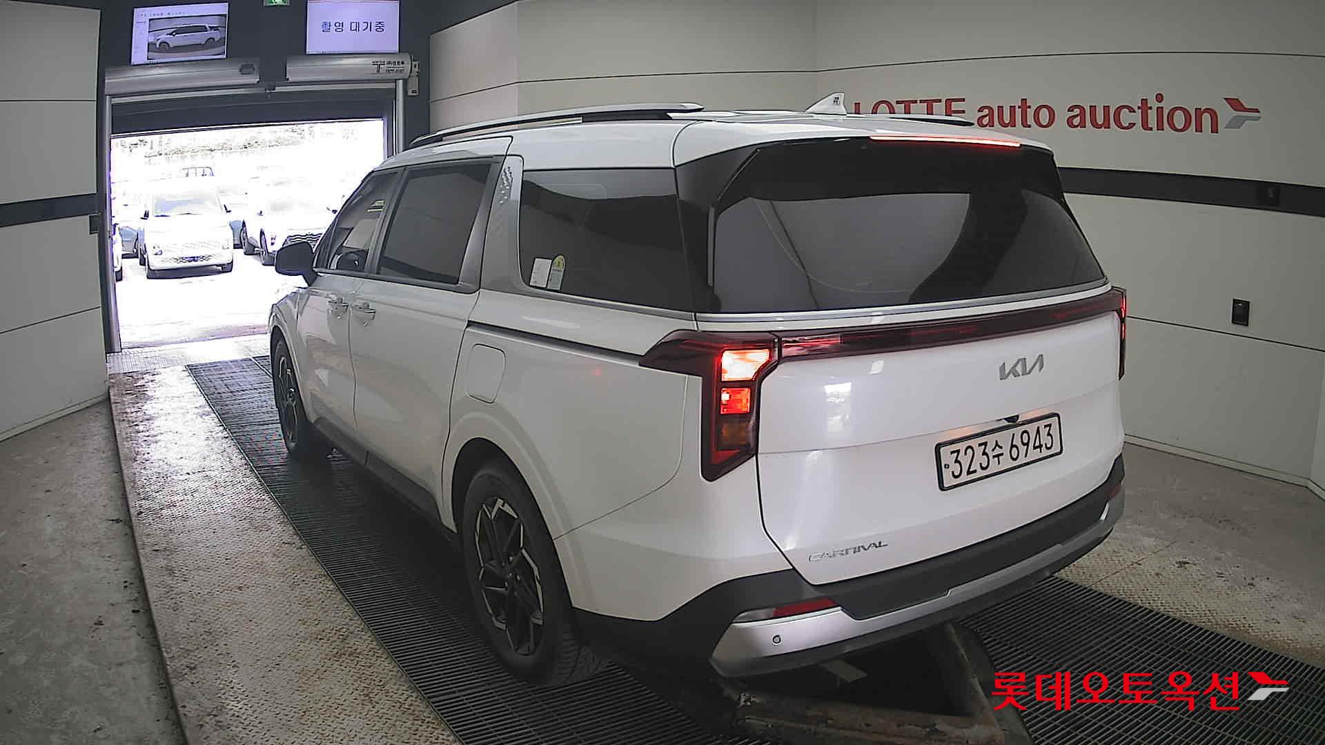 Kia Carnival id 3822968 из Кореи 9