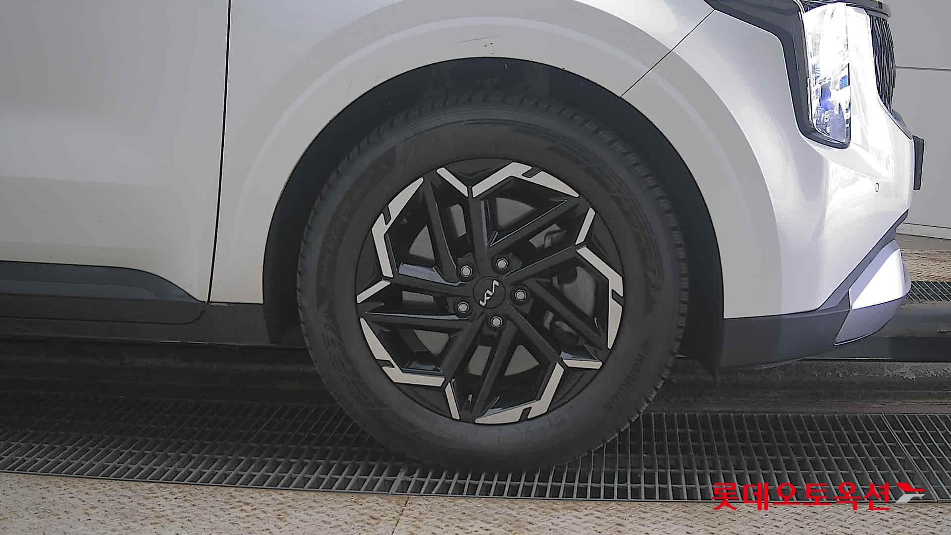 Kia Carnival id 3822968 из Кореи 23