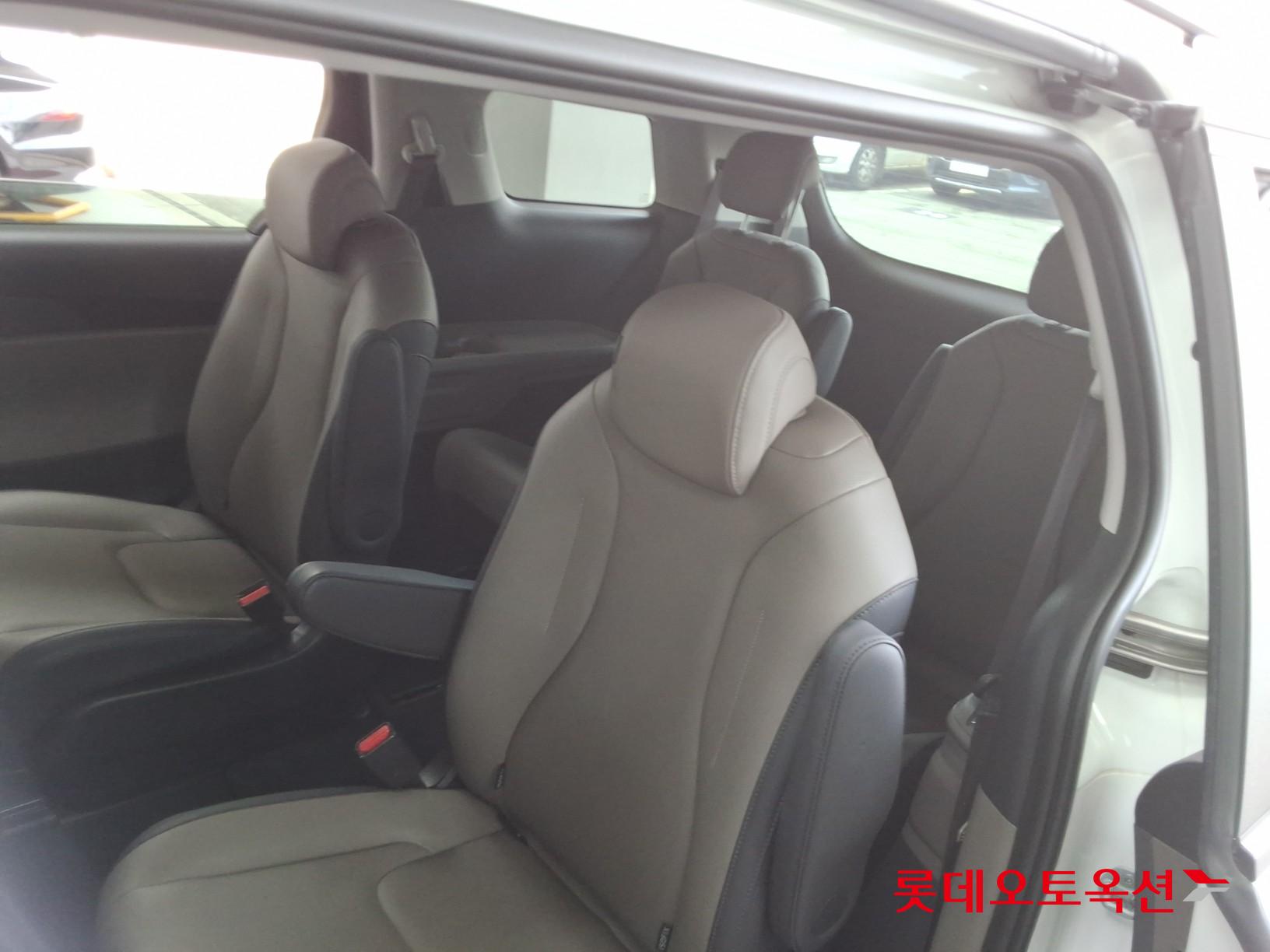 Kia Carnival id 3822968 из Кореи 37