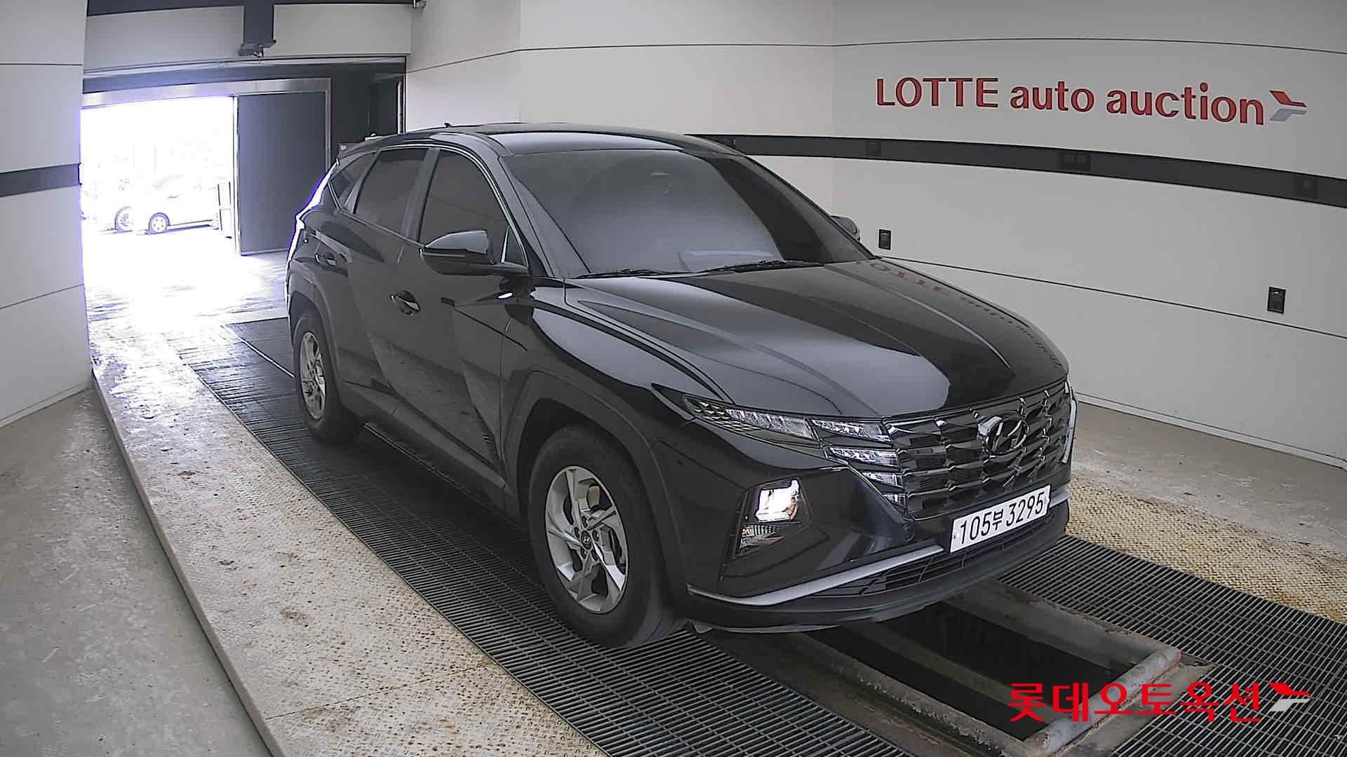 Hyundai Tucson 2022 Phantom Black Pearl из Кореи, фото 2