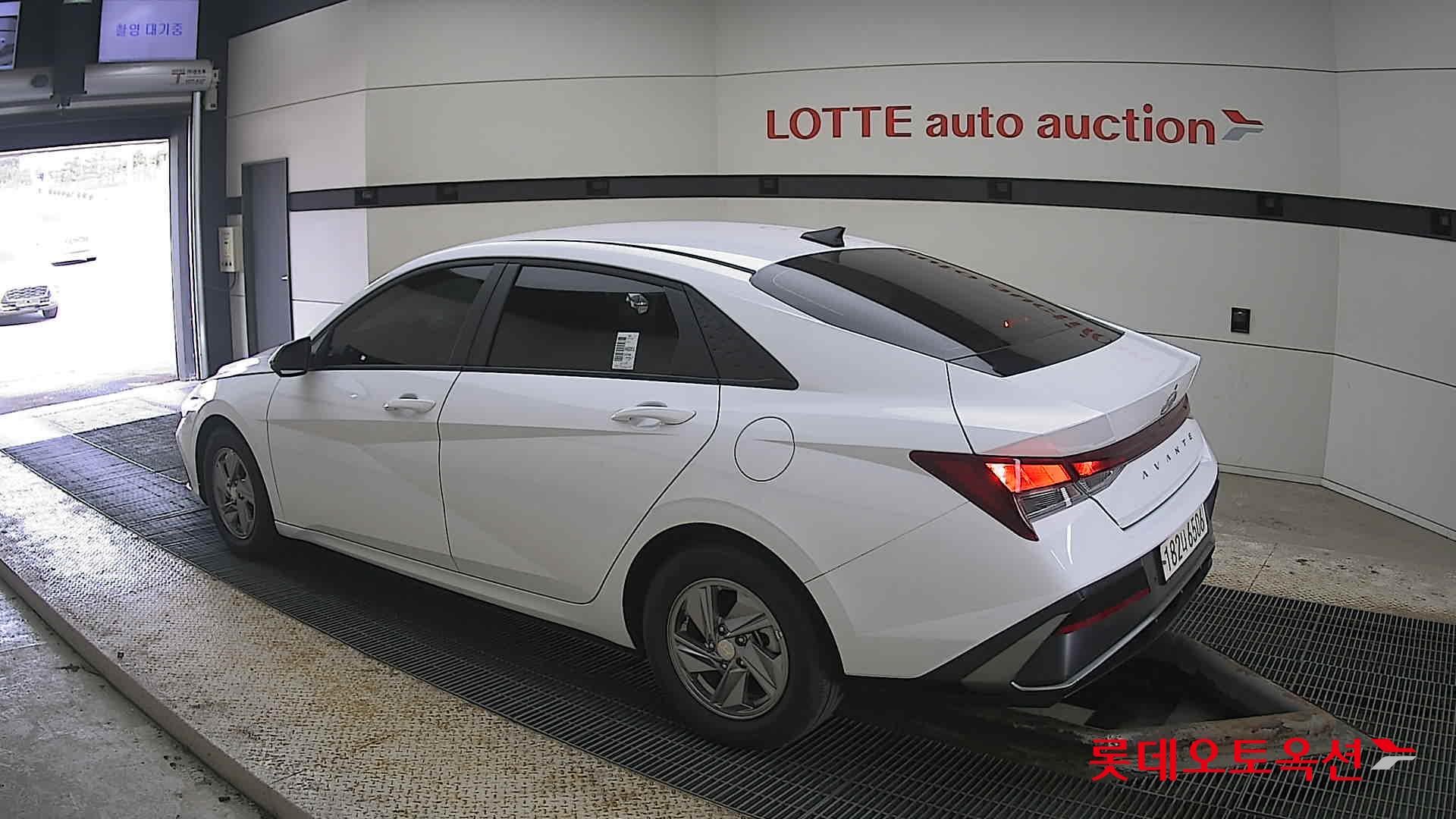 Hyundai Avante id 3822877 из Кореи 10