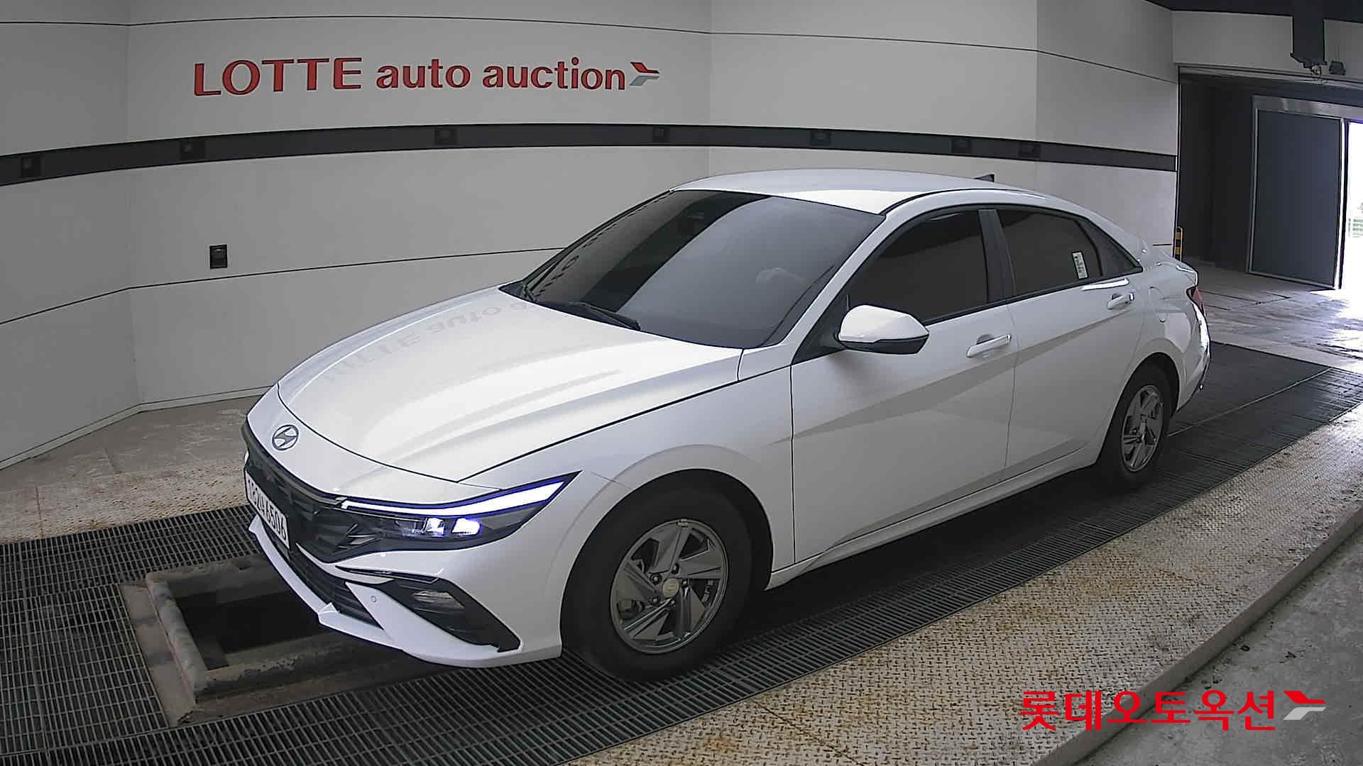 Hyundai Avante id 3822877 из Кореи 13