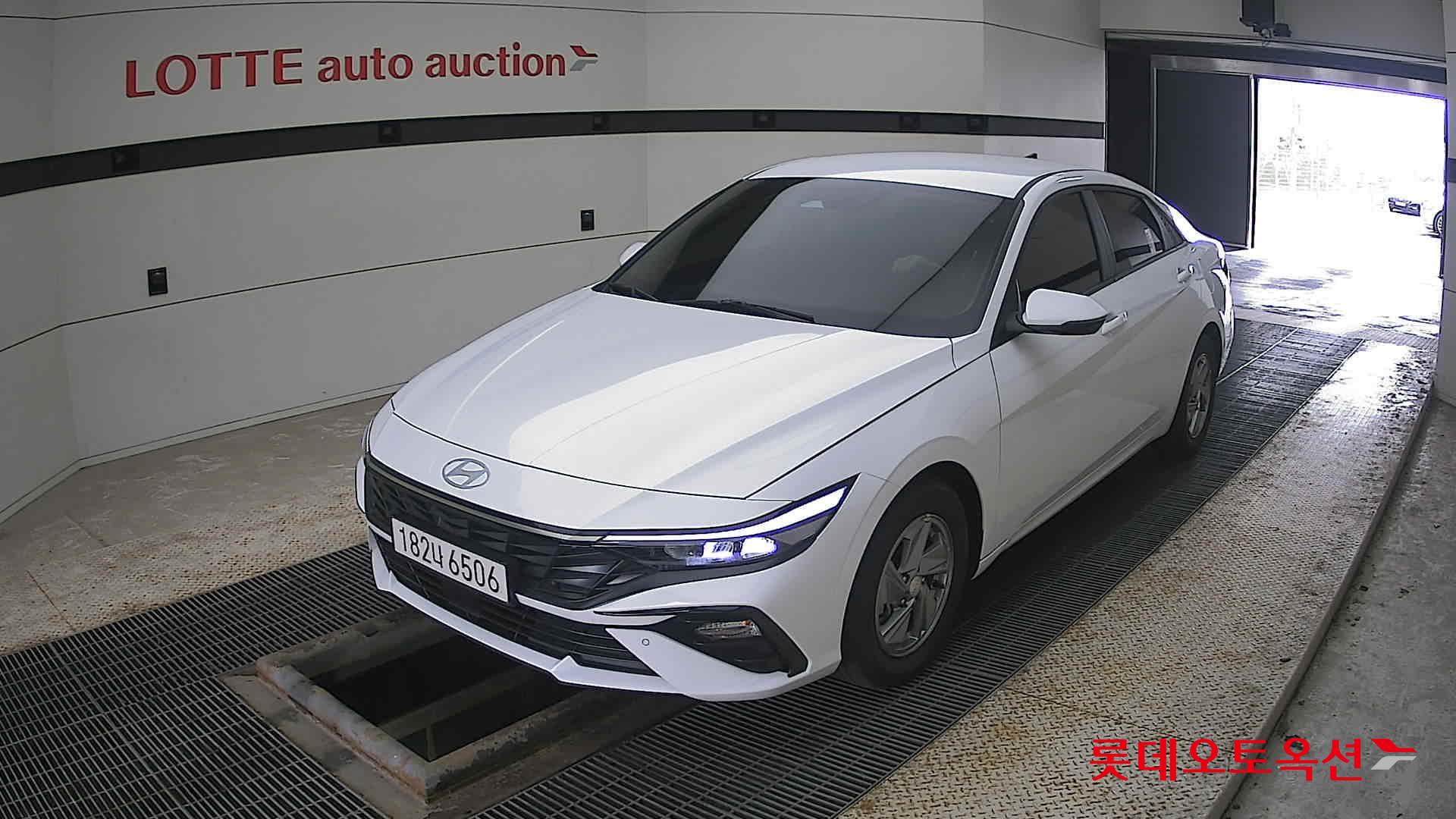 Hyundai Avante id 3822877 из Кореи 14