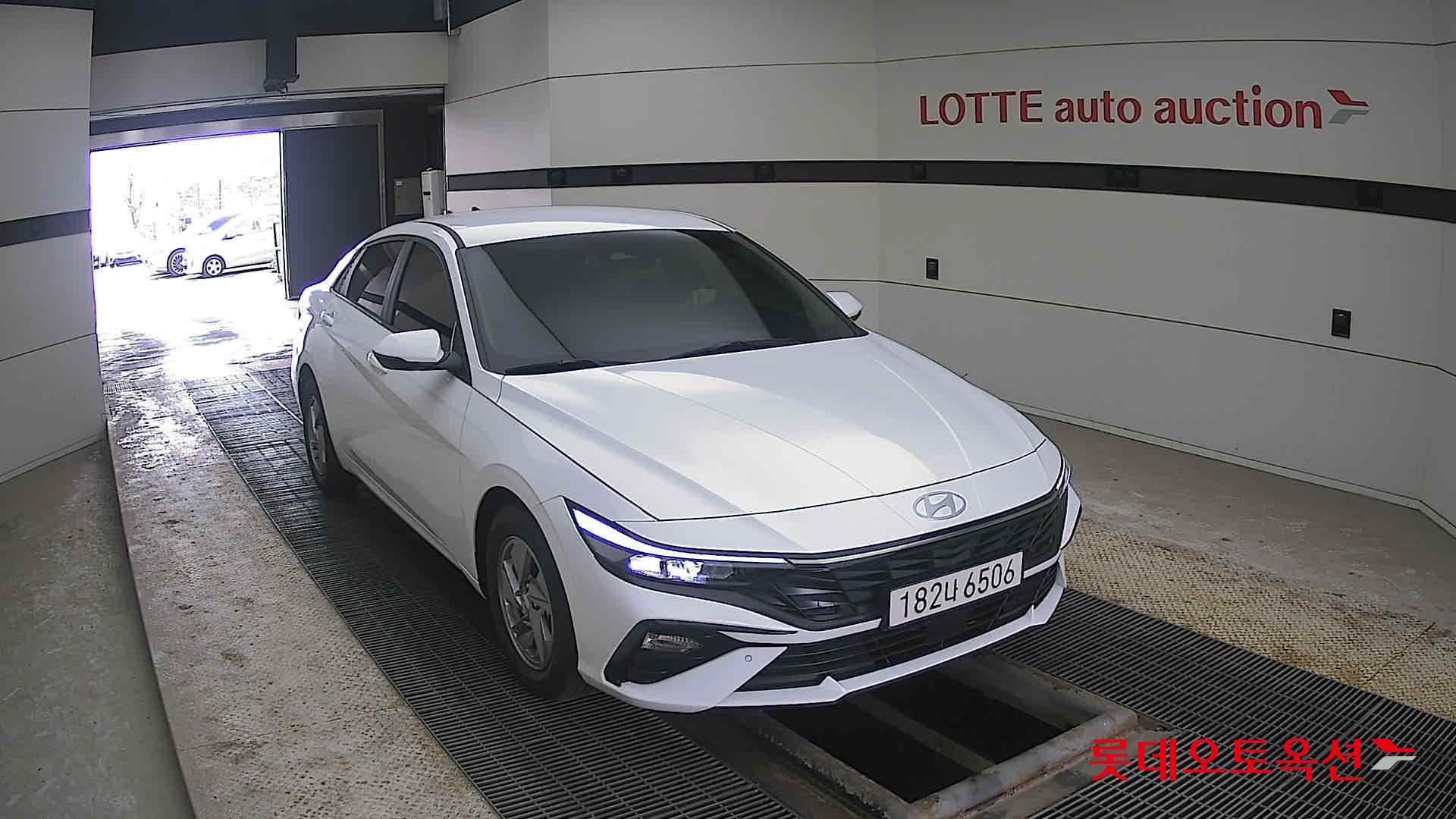 Hyundai Avante id 3822877 из Кореи 15