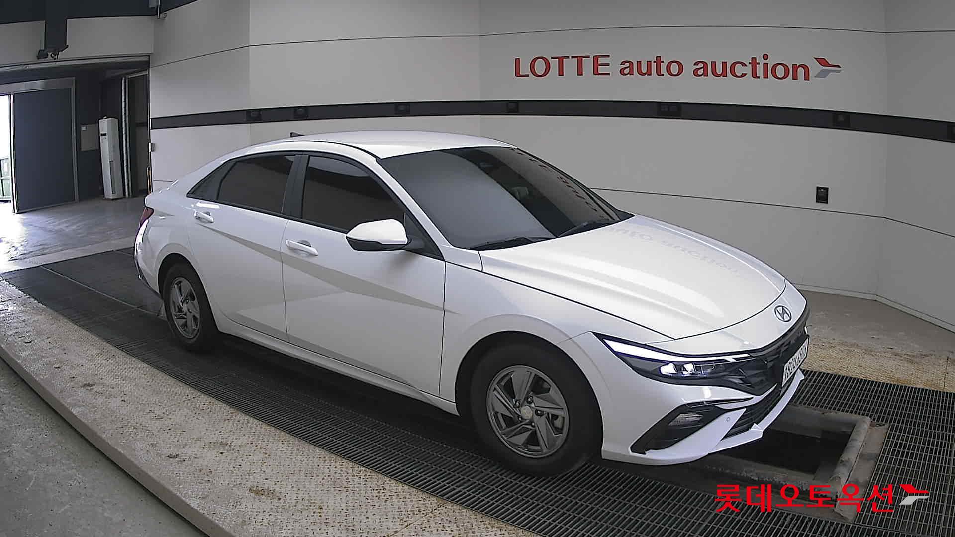 Hyundai Avante id 3822877 из Кореи 16