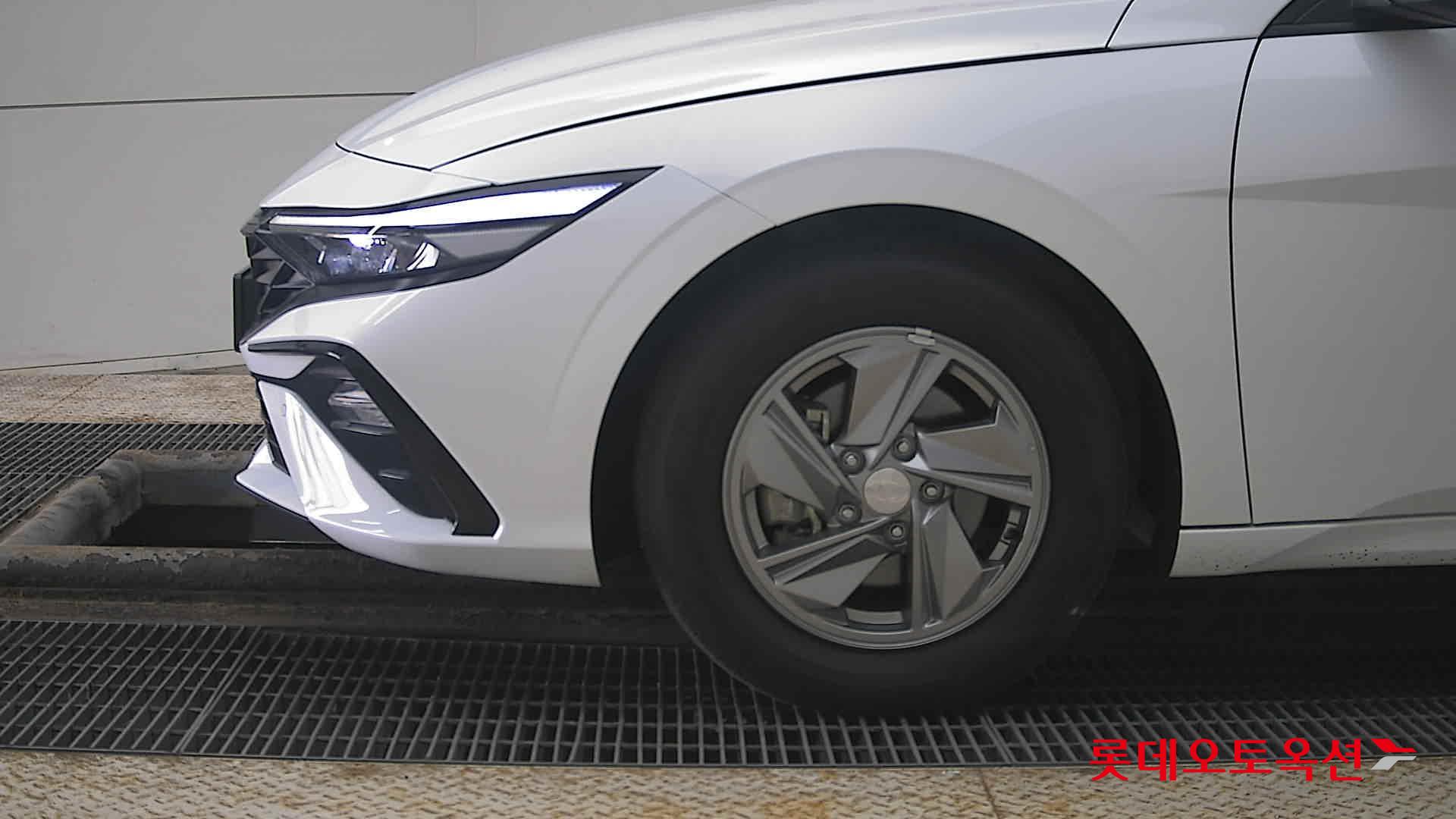 Hyundai Avante id 3822877 из Кореи 21