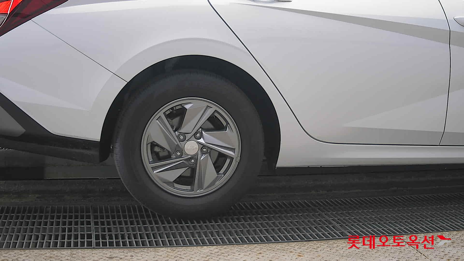 Hyundai Avante id 3822877 из Кореи 24