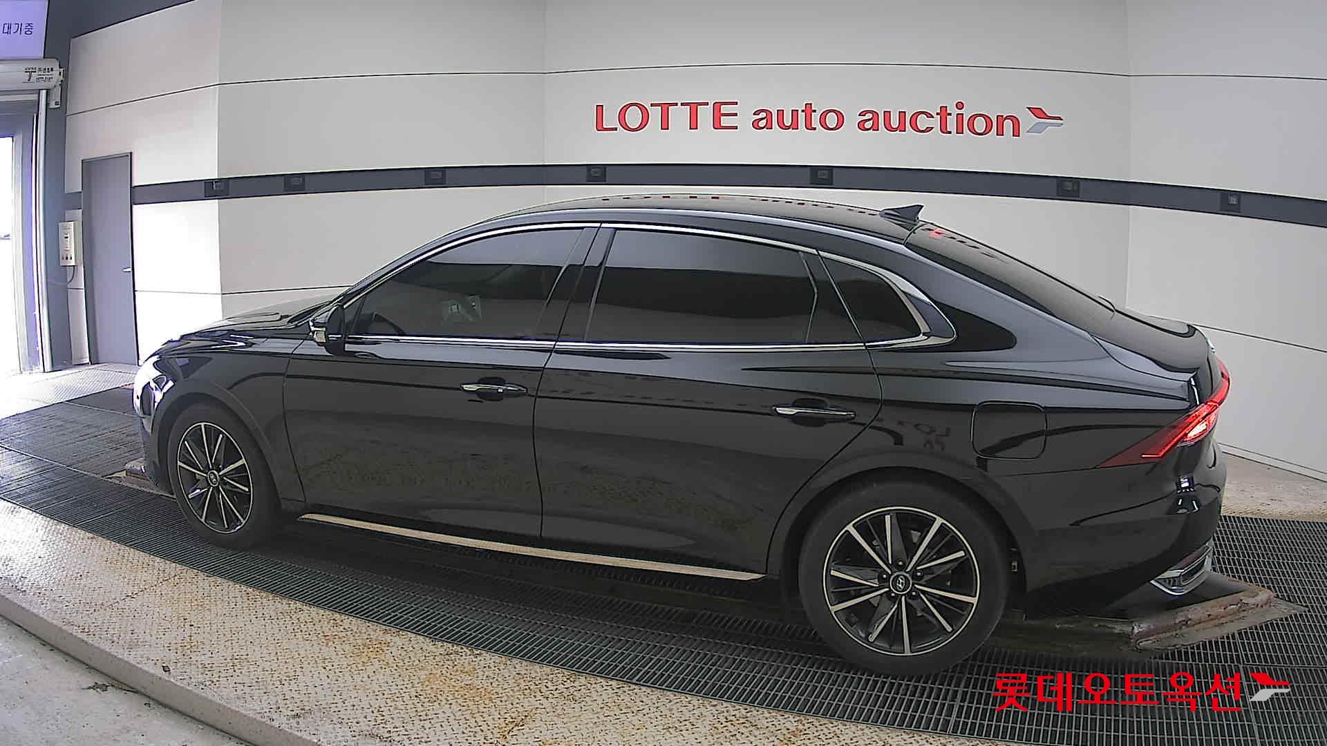 Hyundai Grandeur id 3822865 из Кореи 11