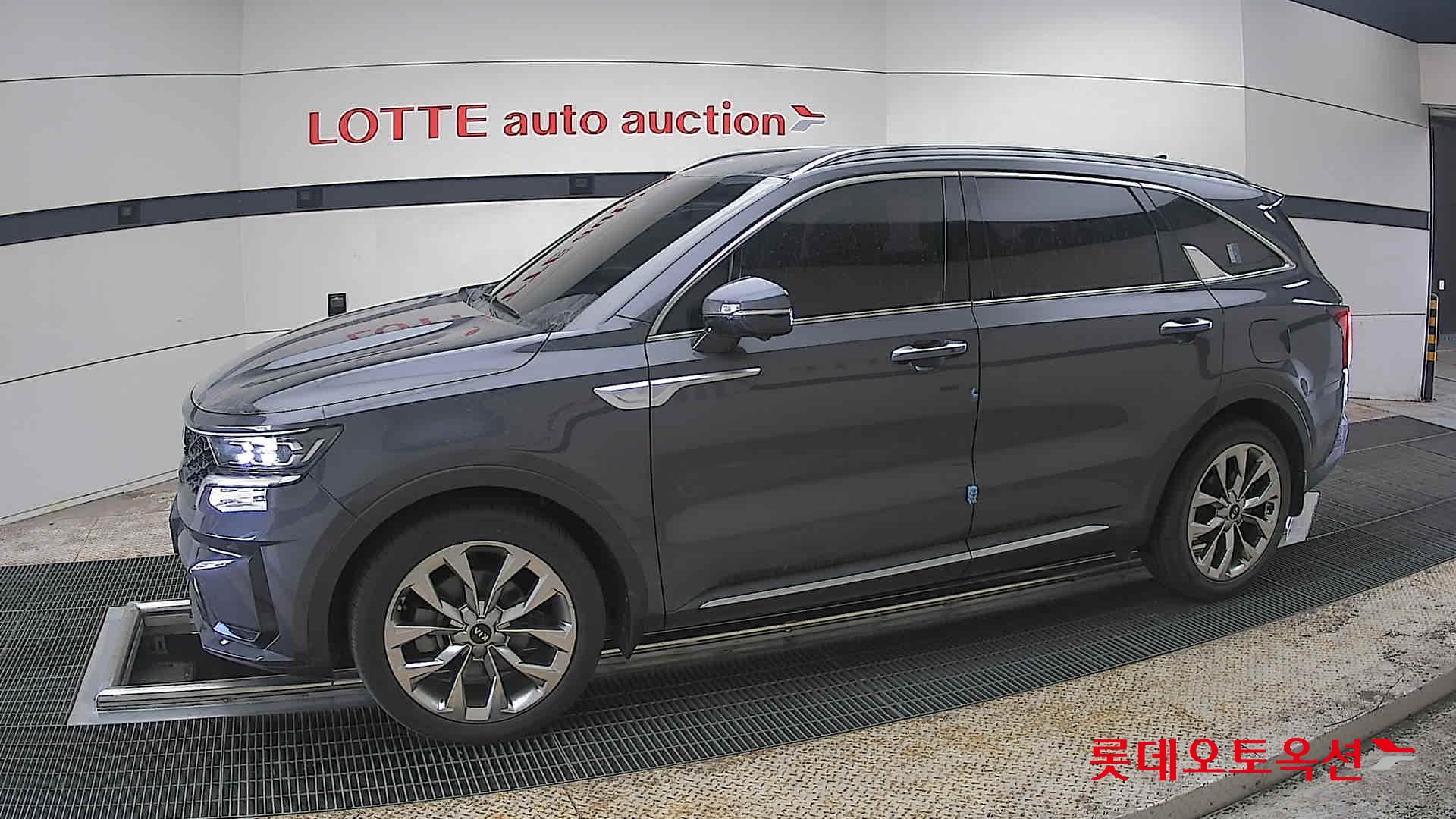 Kia Sorento - 12