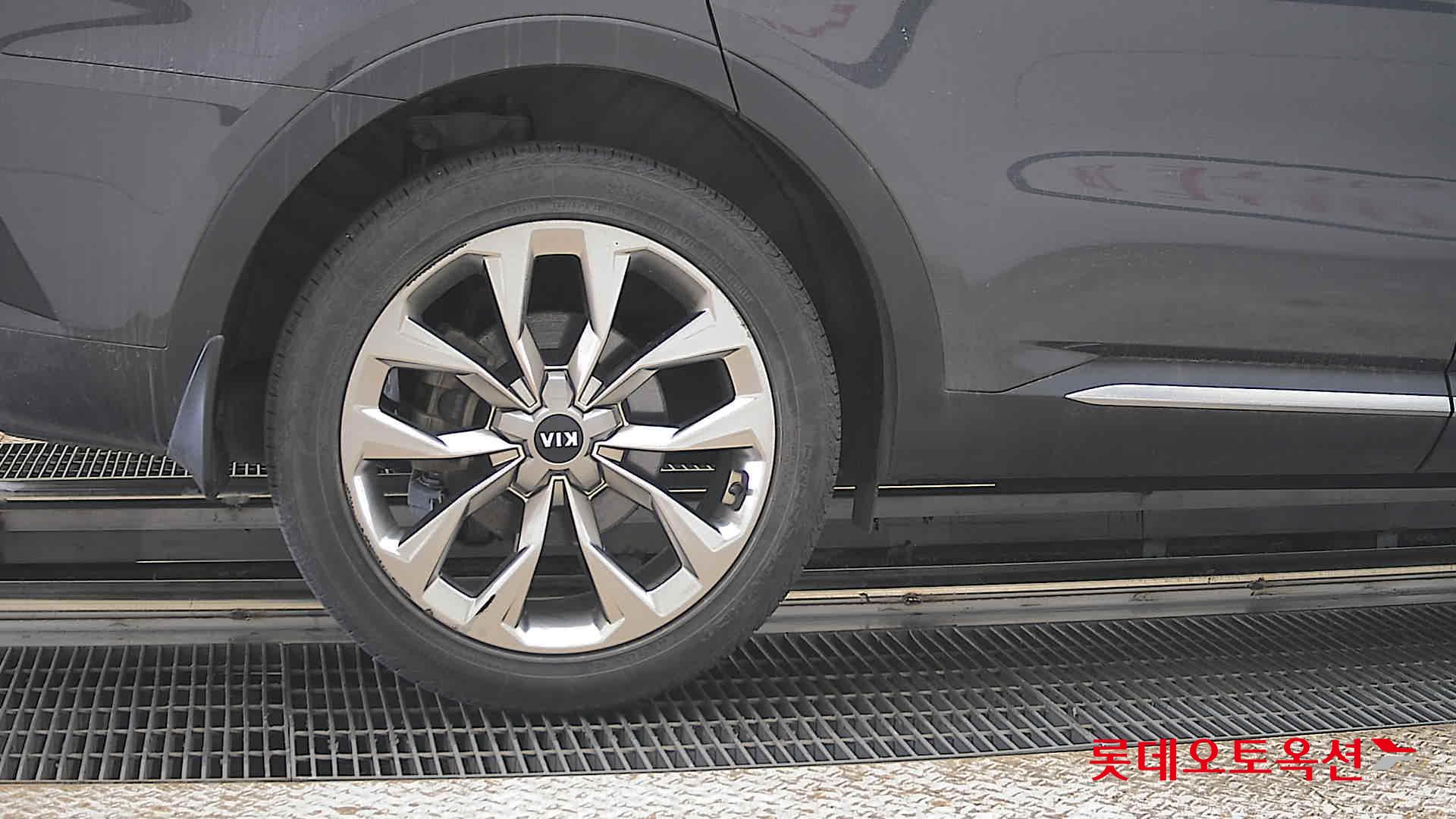 Kia Sorento - 28