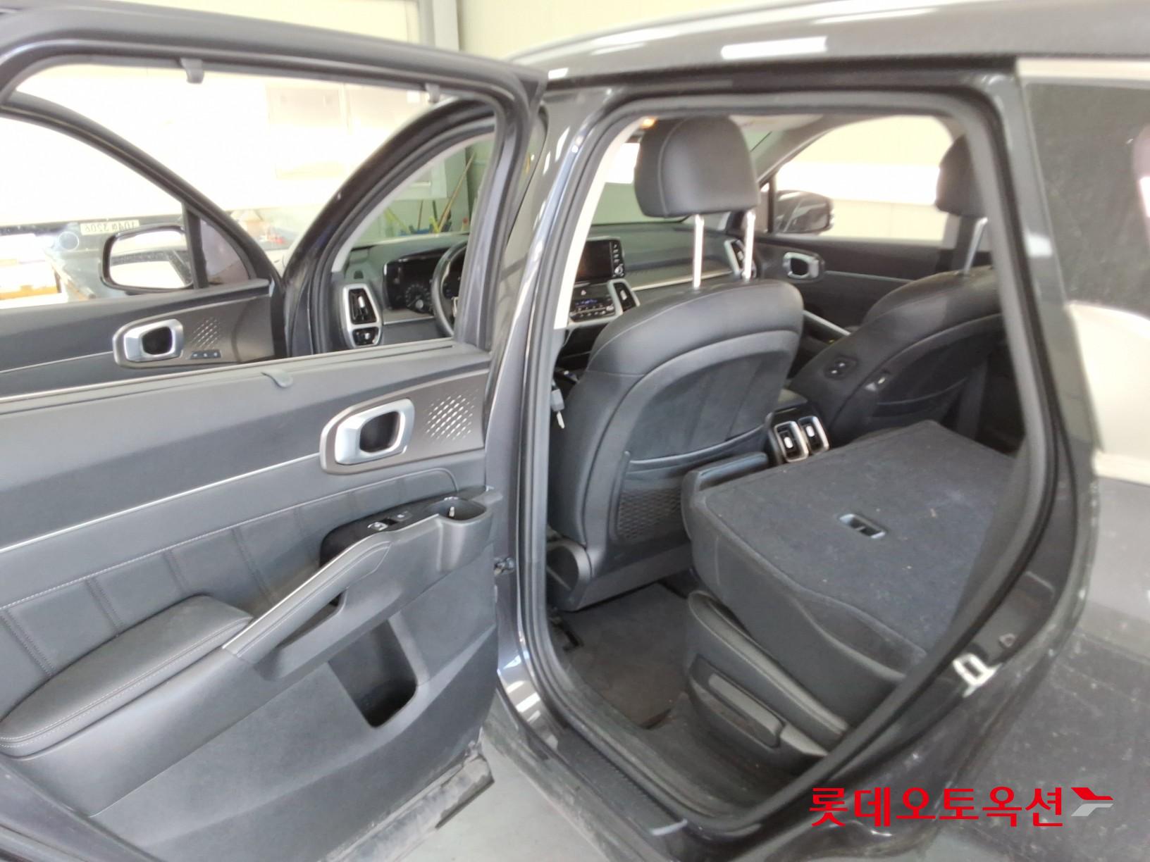 Kia Sorento - 37