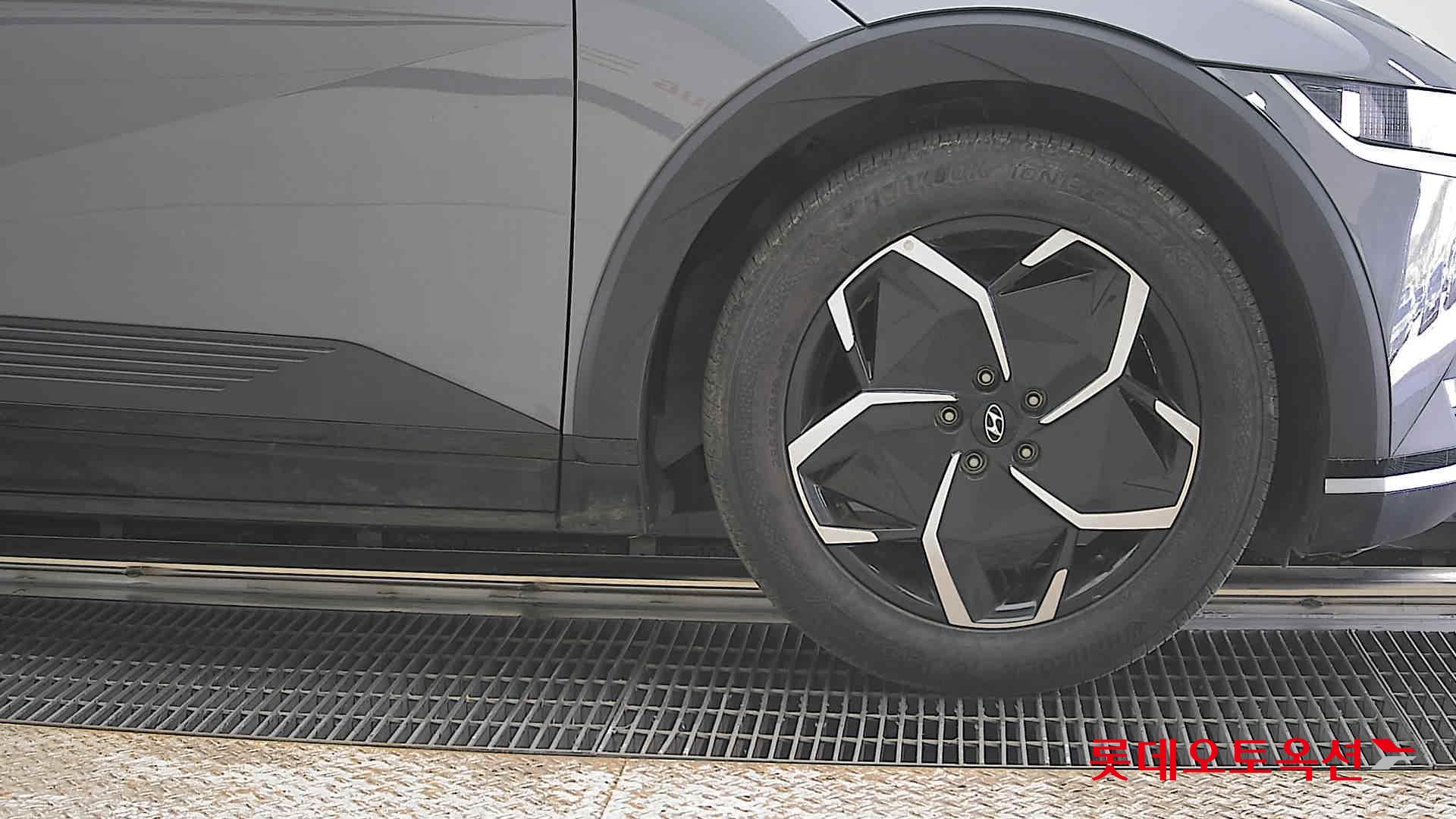 هيونداي أيونيك