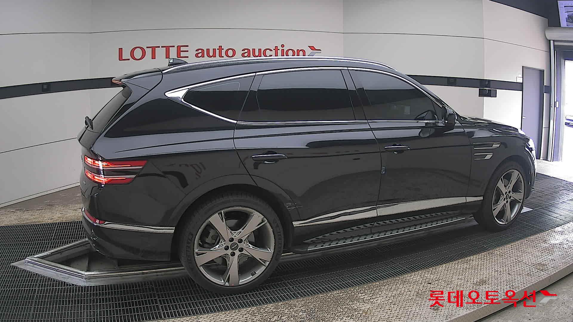 جينسس جي في 80