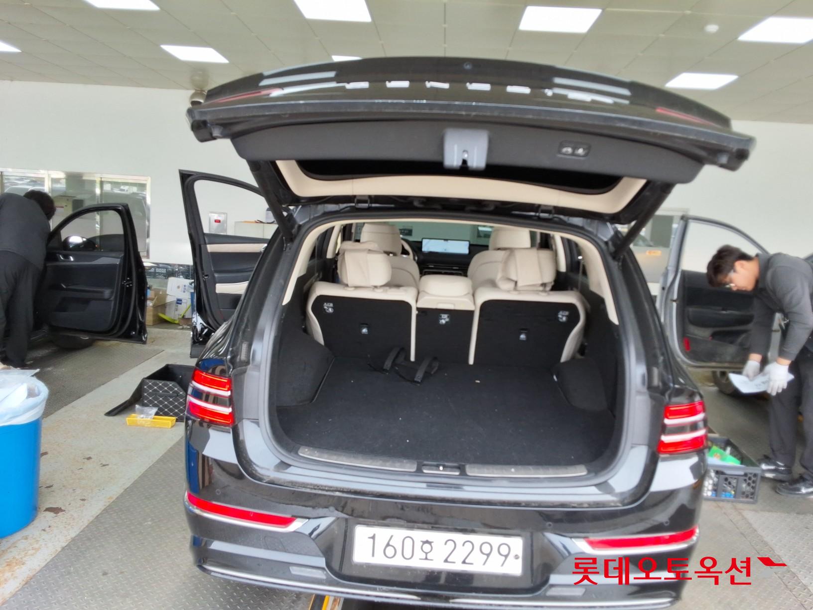 جينسس جي في 80