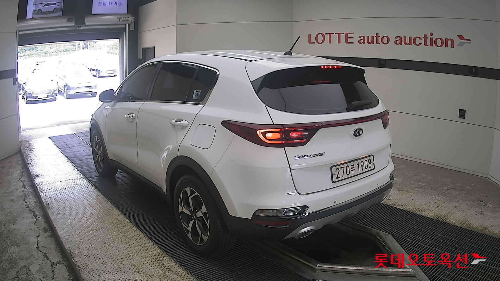 2022 - kia sportage