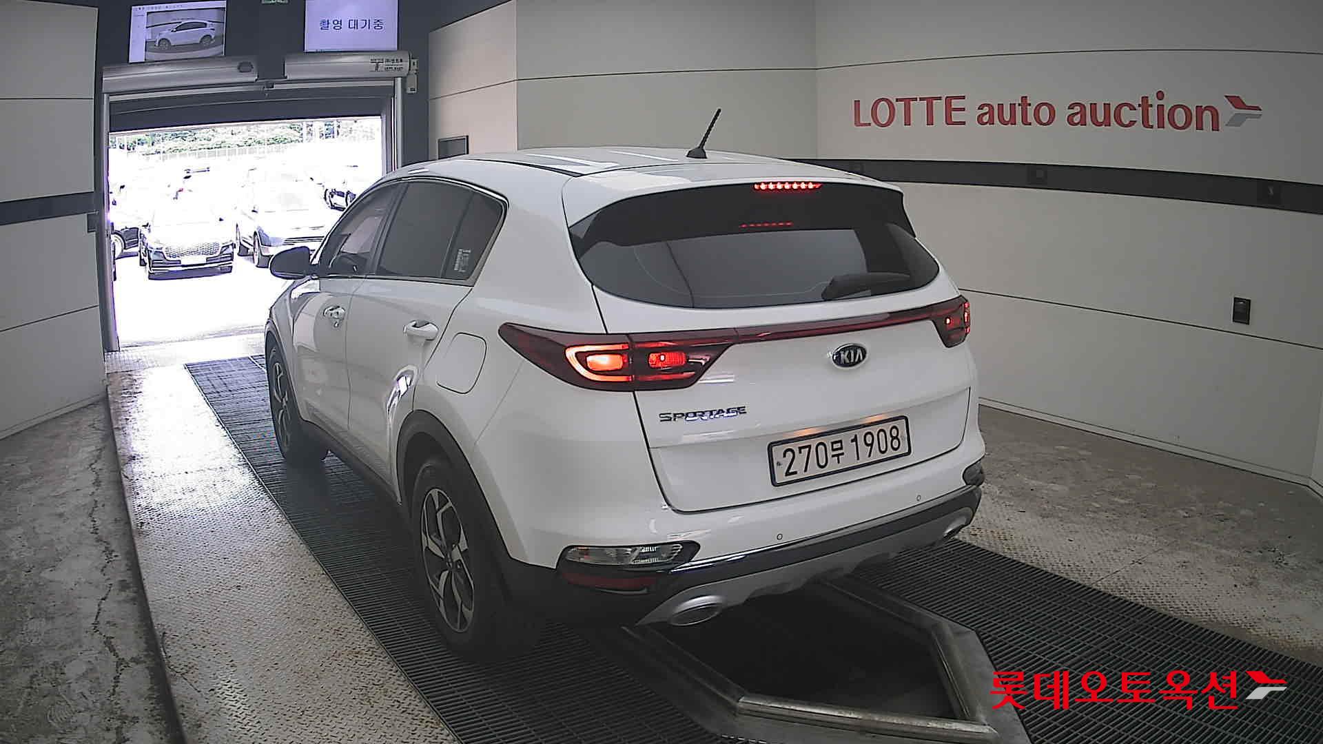 2022 - kia sportage