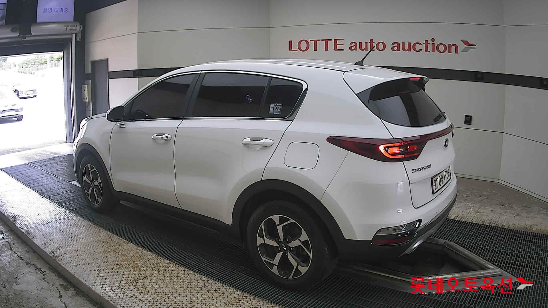 2022 - kia sportage