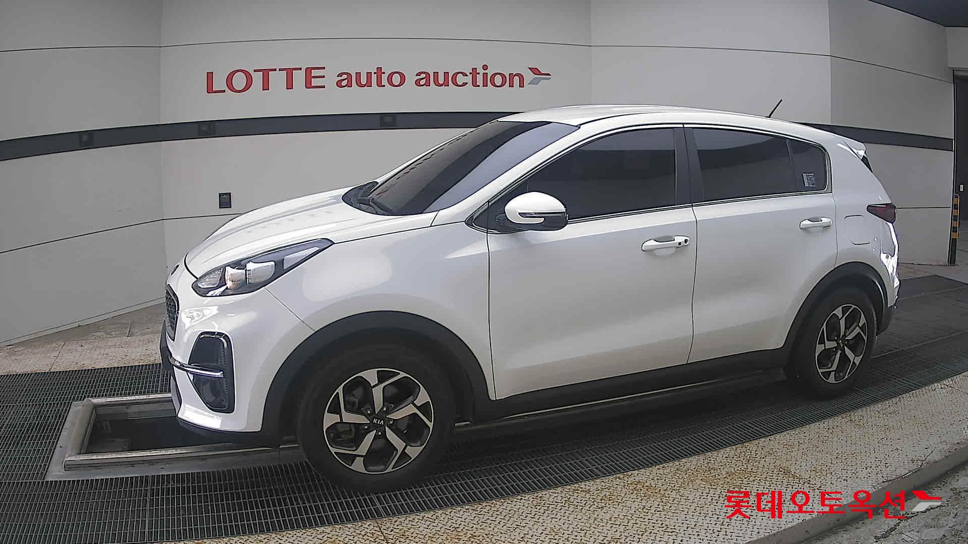 2022 - kia sportage
