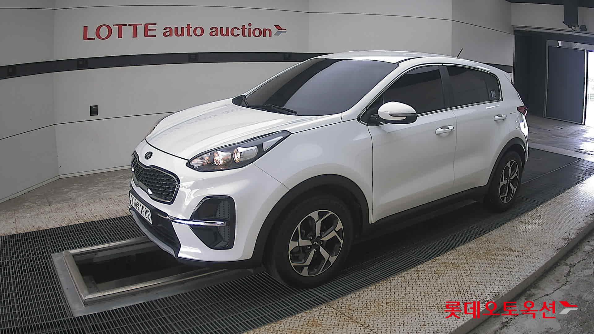 2022 - kia sportage