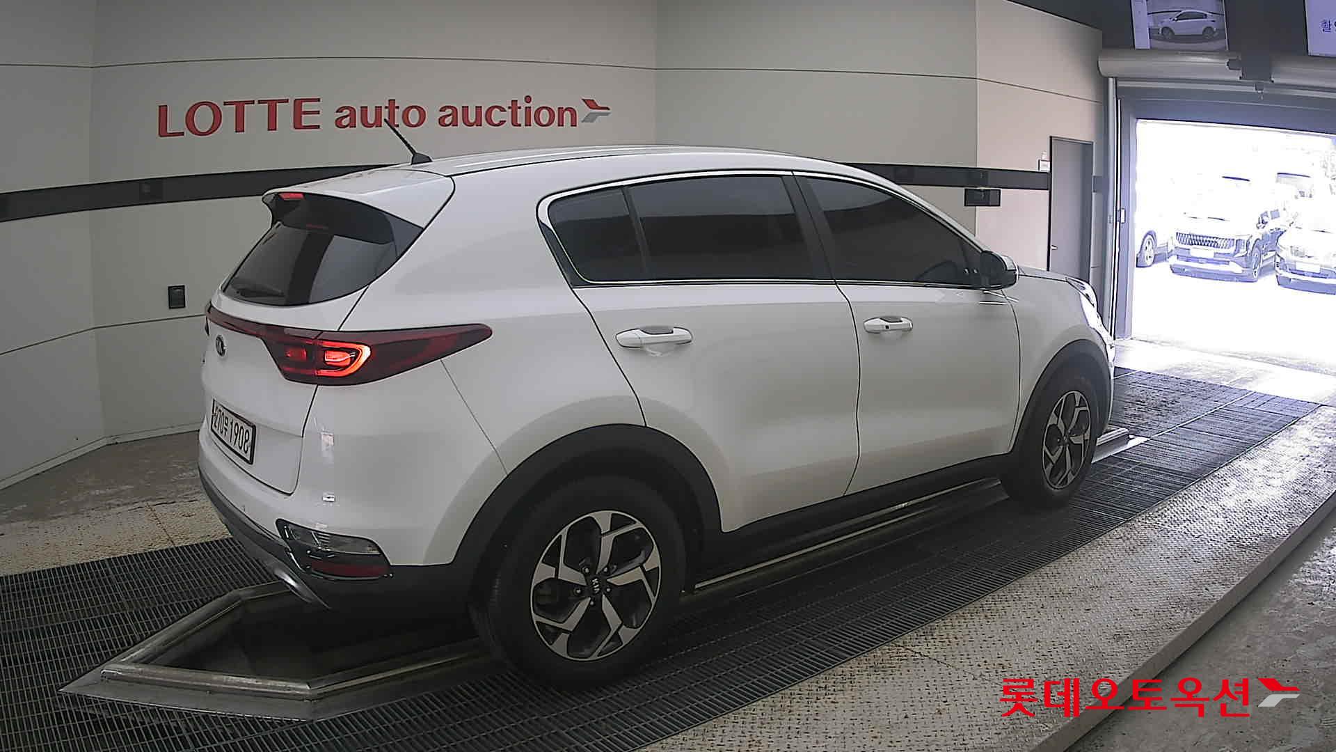 2022 - kia sportage