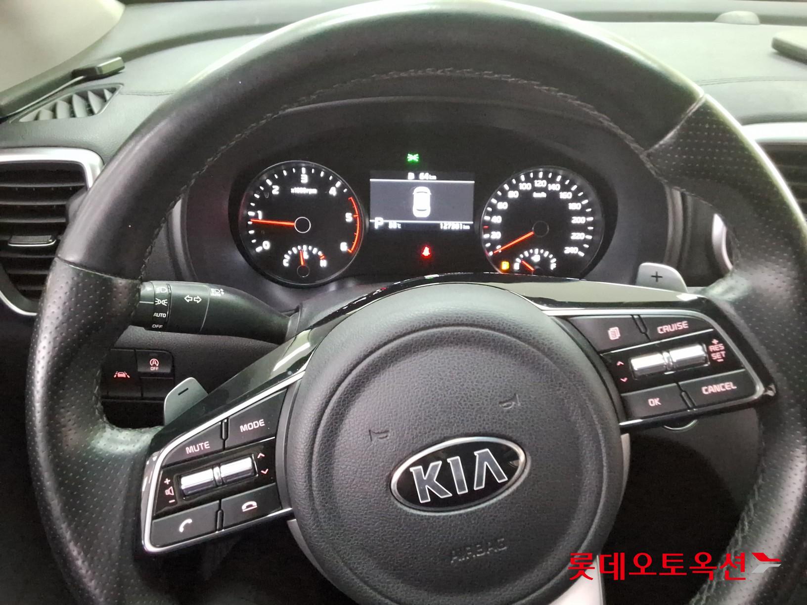 2022 - kia sportage
