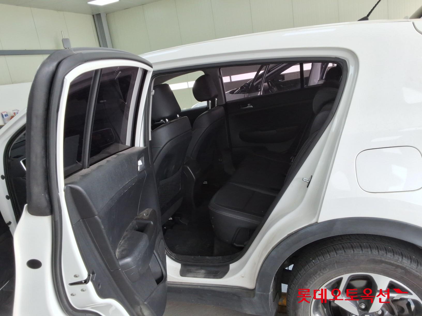 2022 - kia sportage