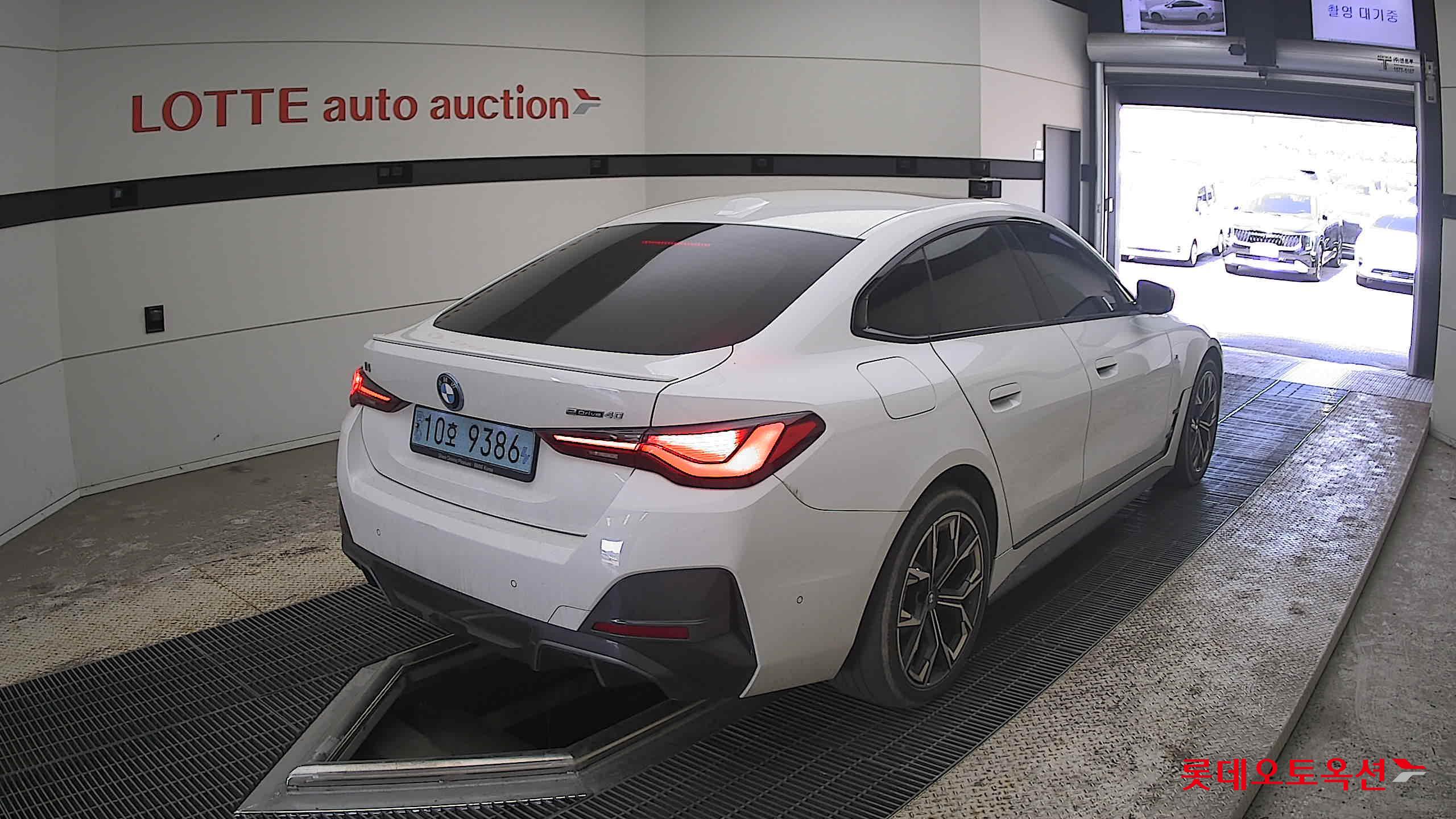 BMW i4 - 5