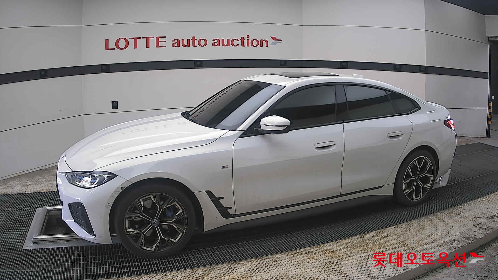 BMW i4 - 12