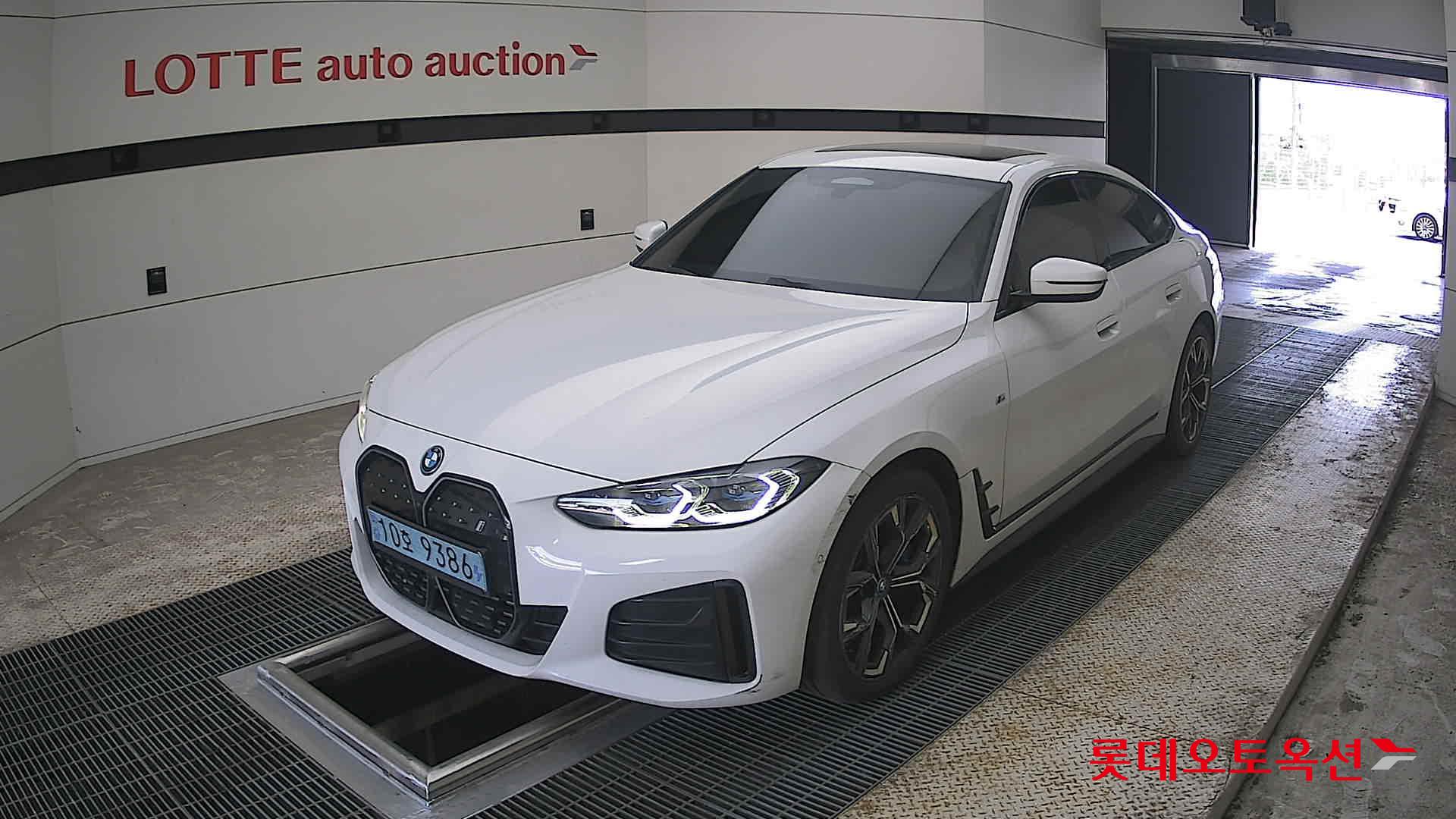 BMW i4 - 3