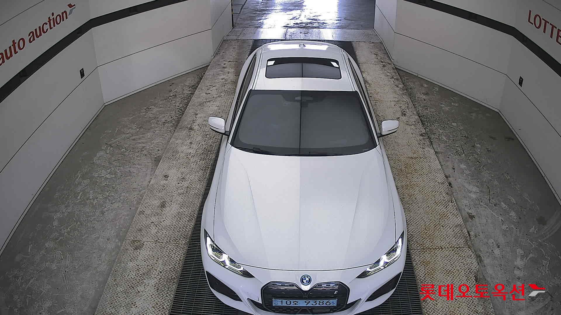 BMW i4 - 7