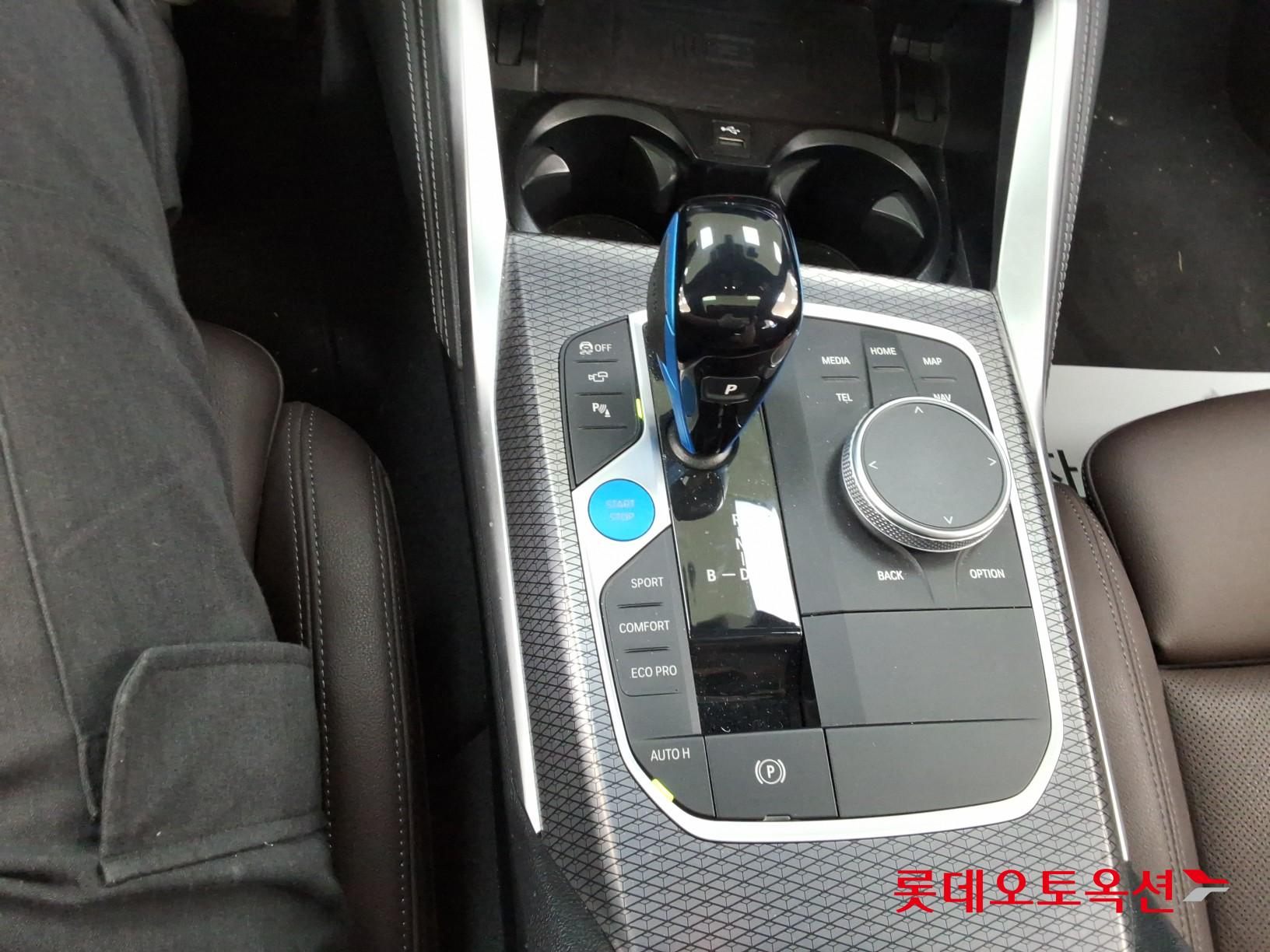 BMW i4 - 34