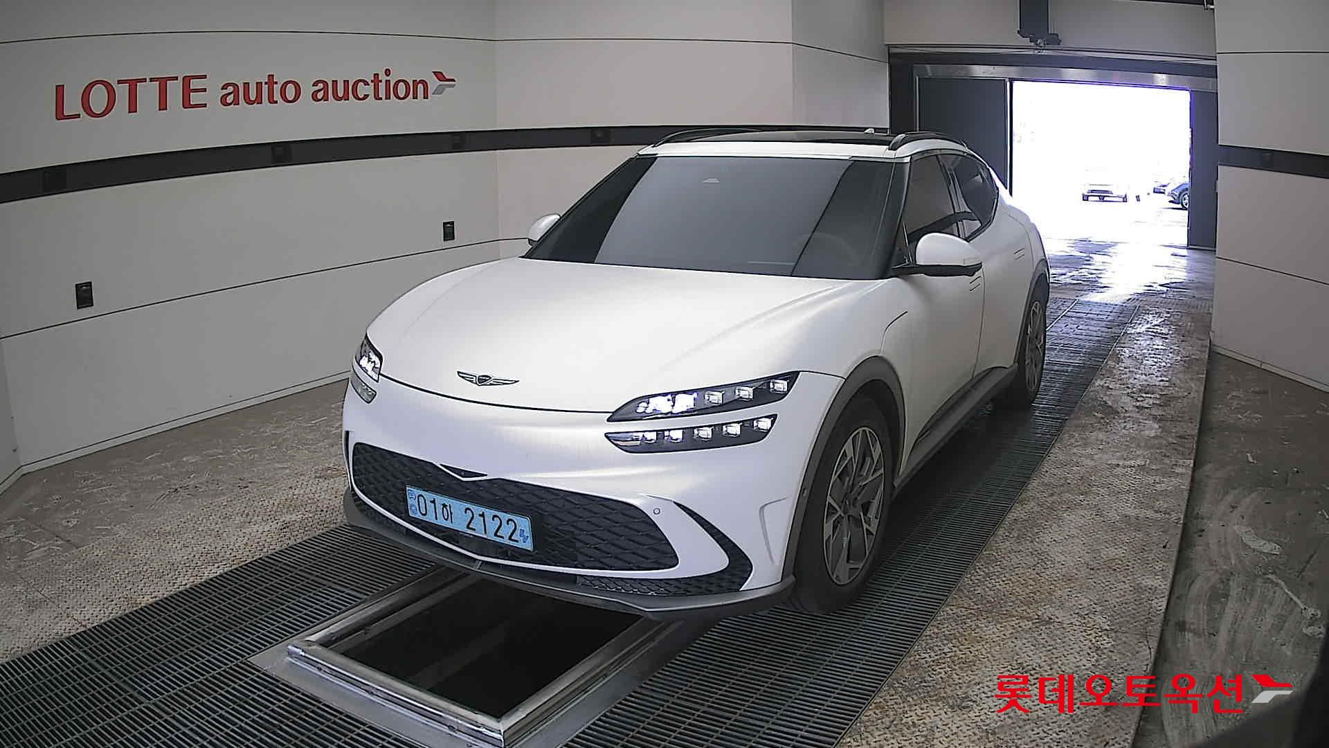 جينسس جي في 60