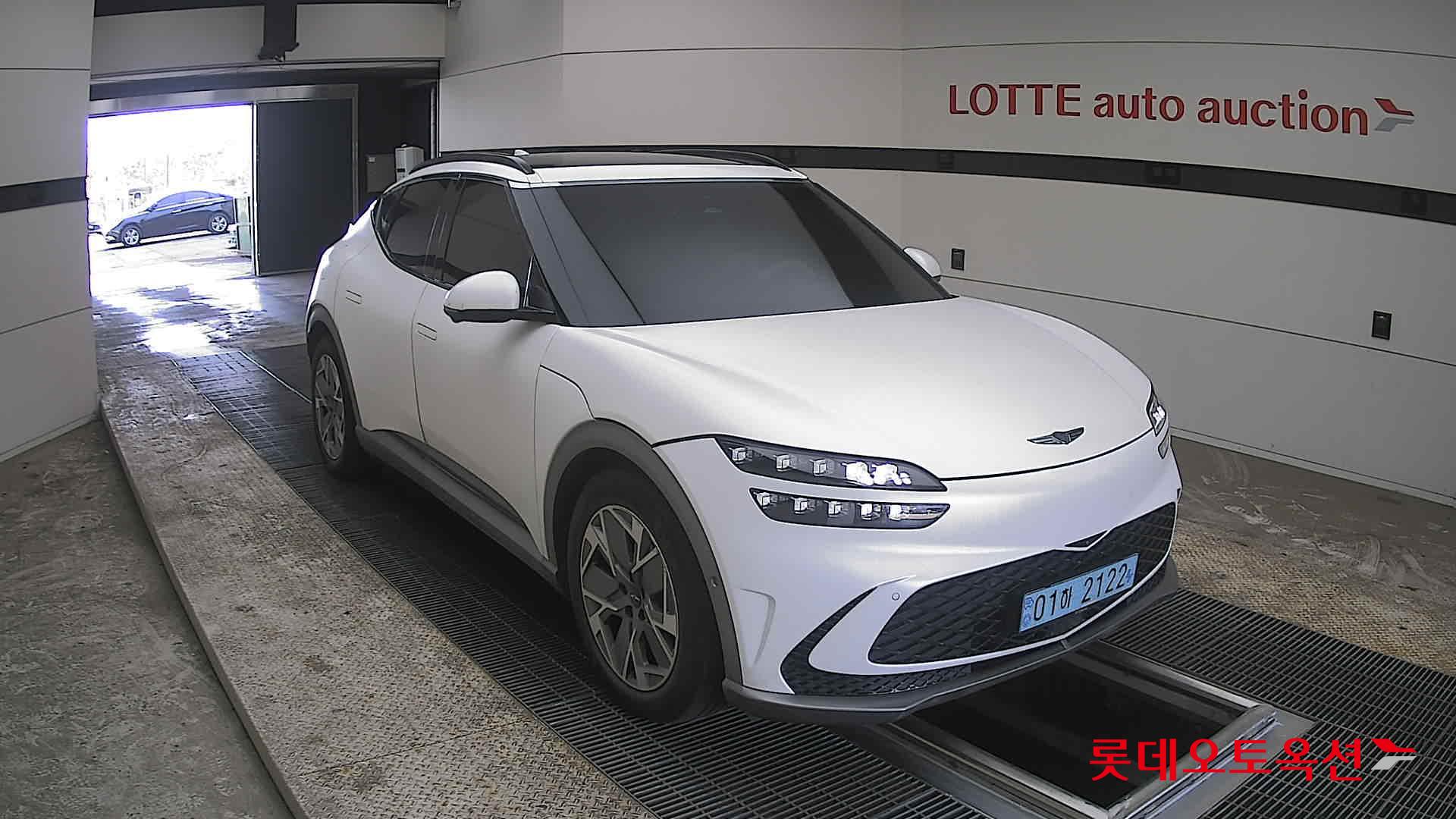 جينسس جي في 60