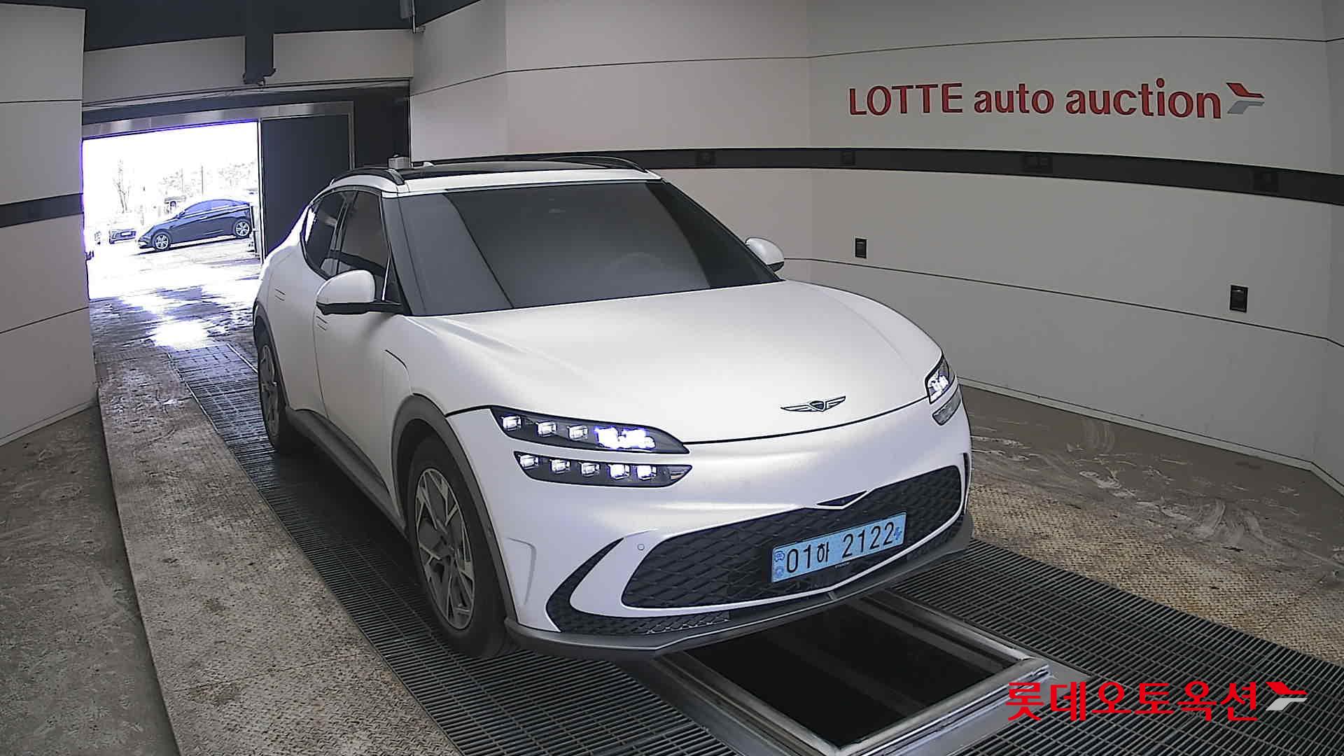 جينسس جي في 60