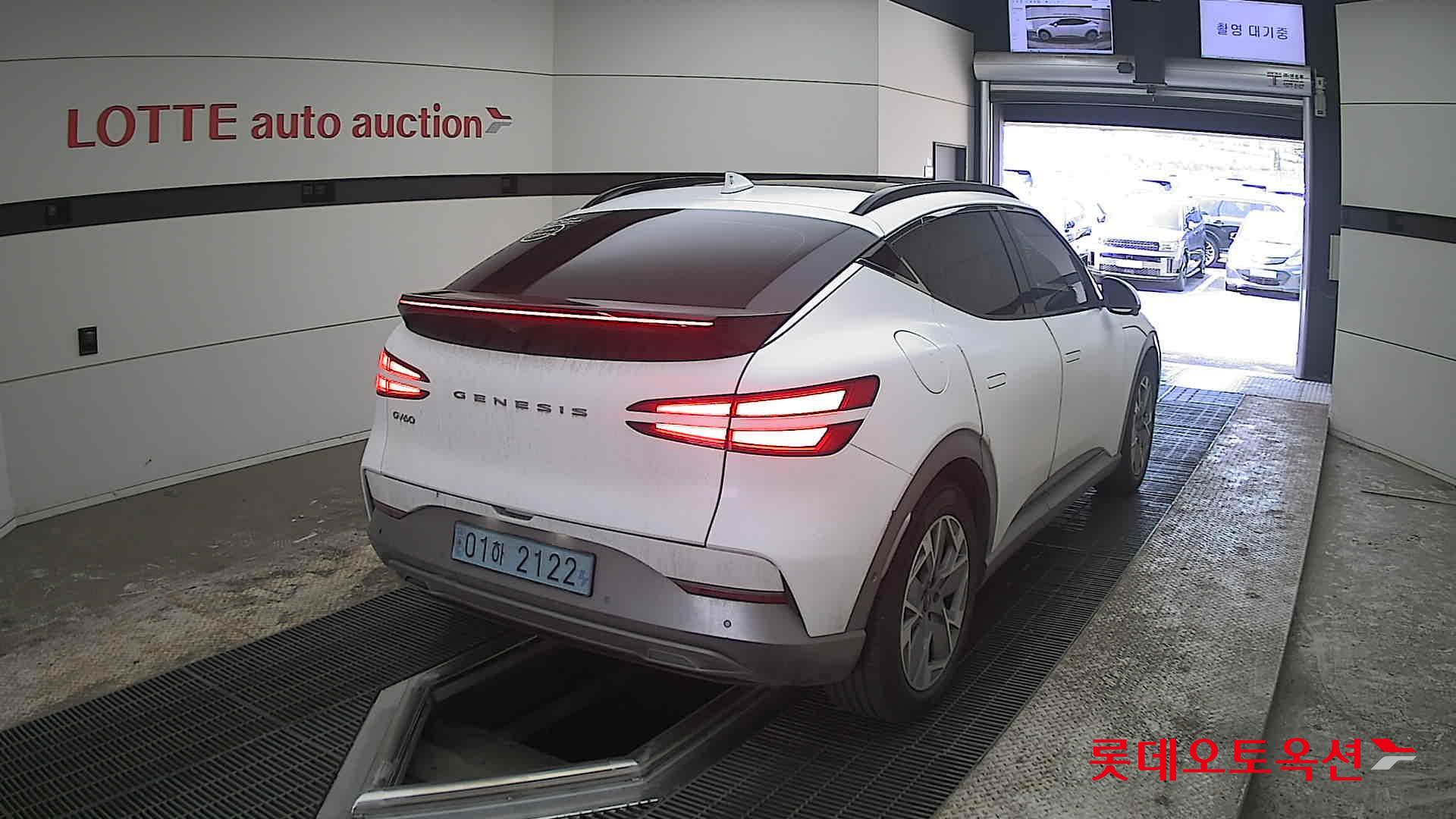 جينسس جي في 60