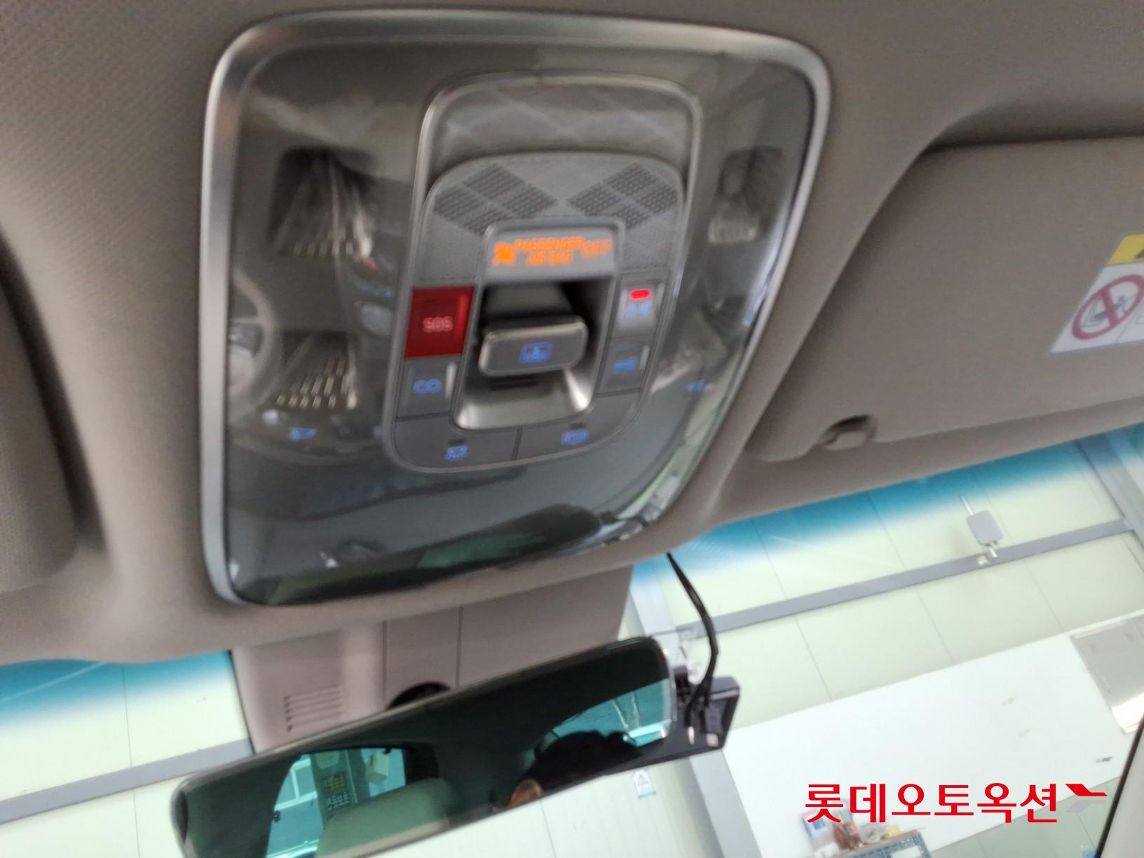 جينسس جي في 60