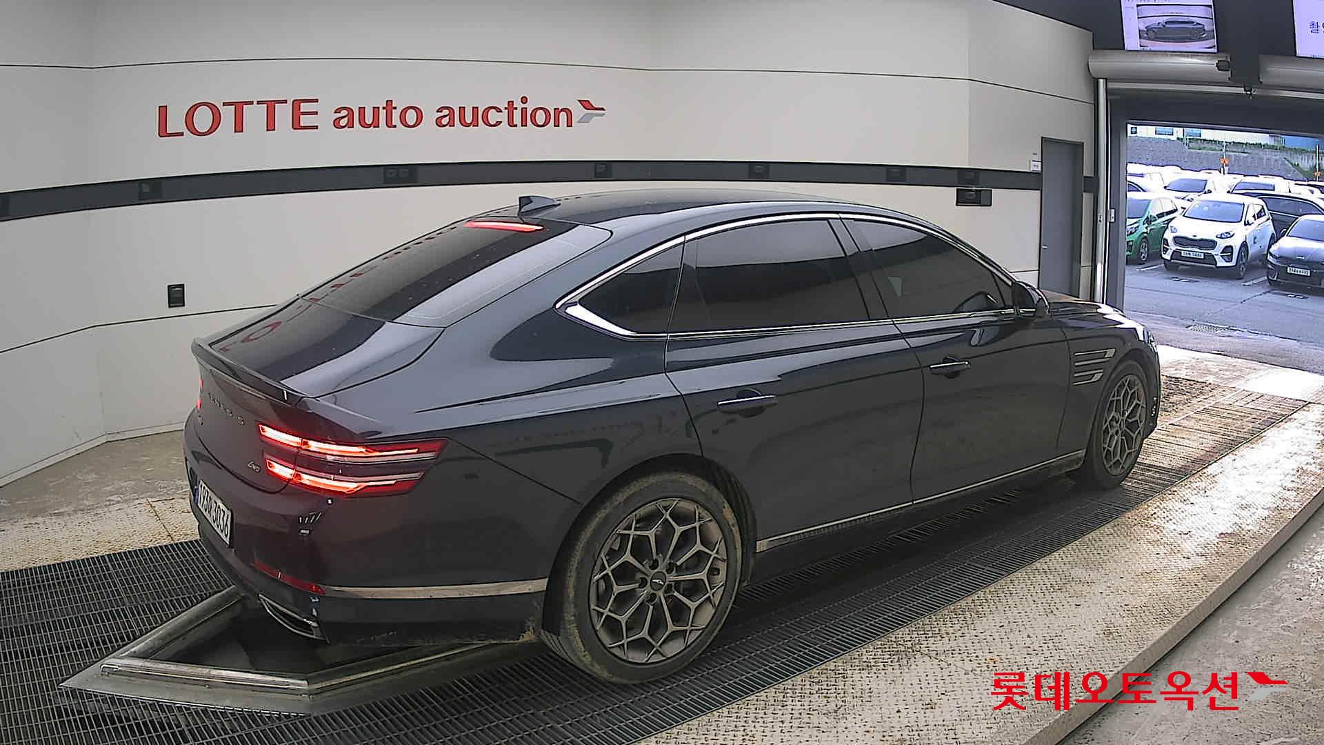 2022 - genesis g80
