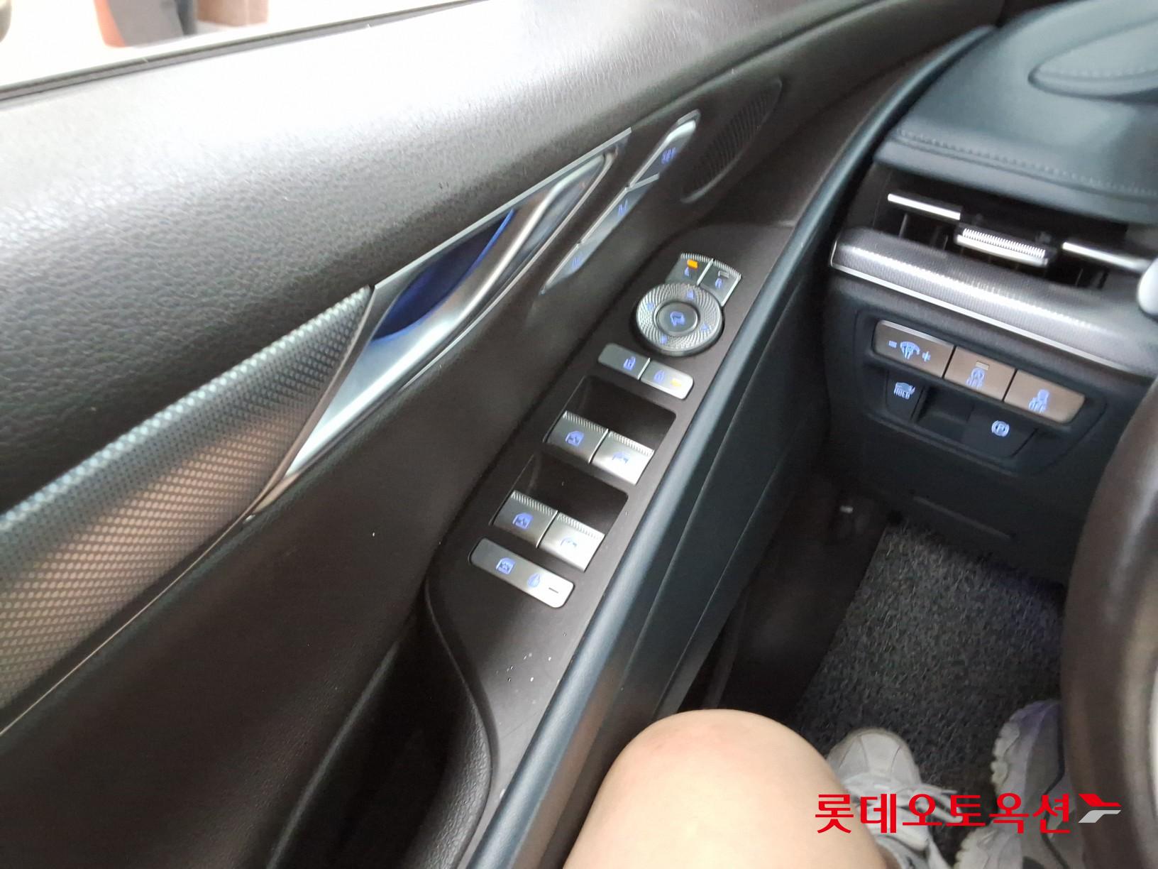 2022 - genesis g80