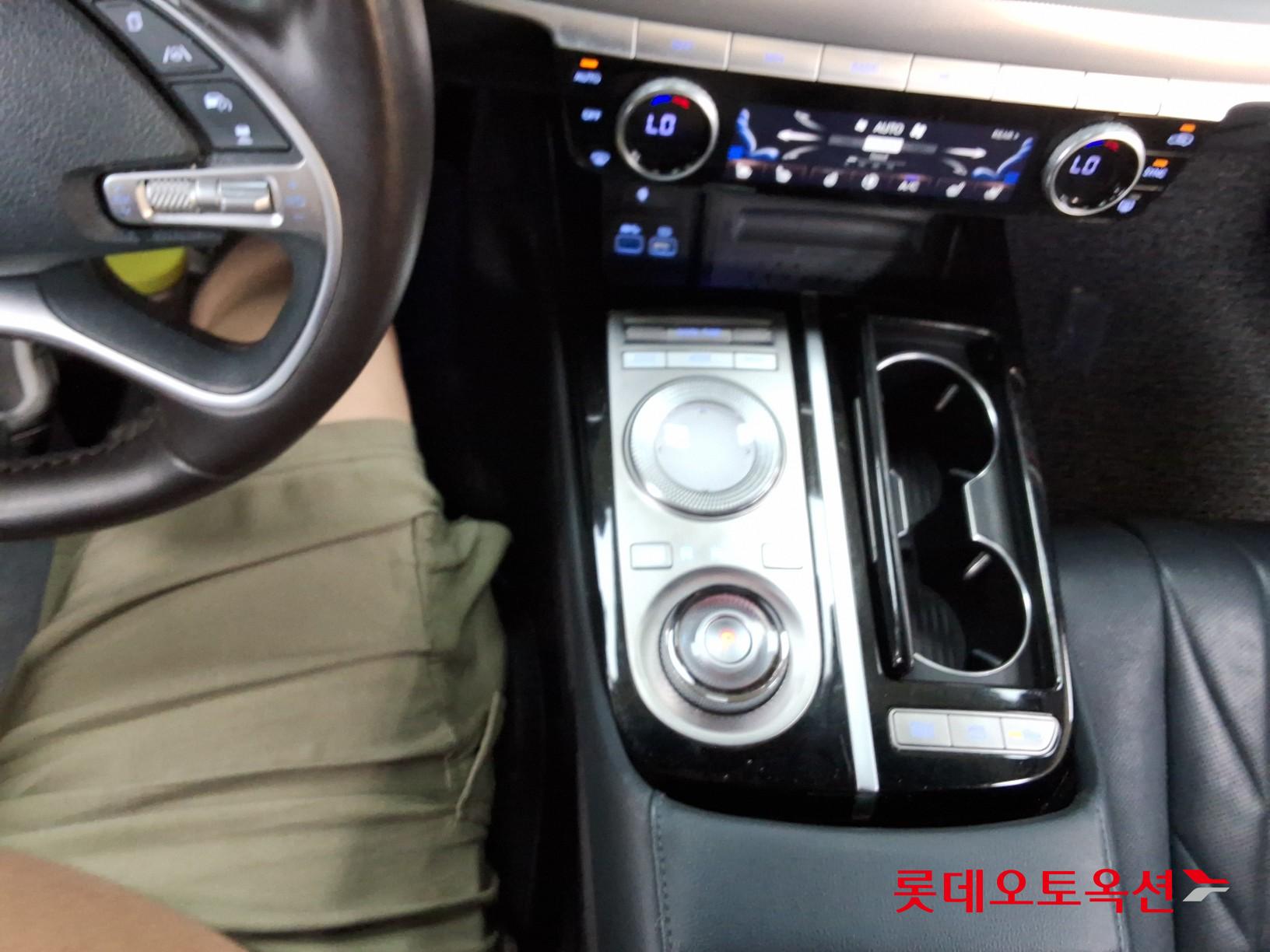 2022 - genesis g80