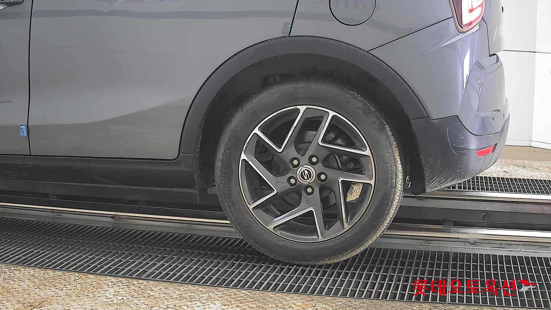 سانغ يونغ تيفولي