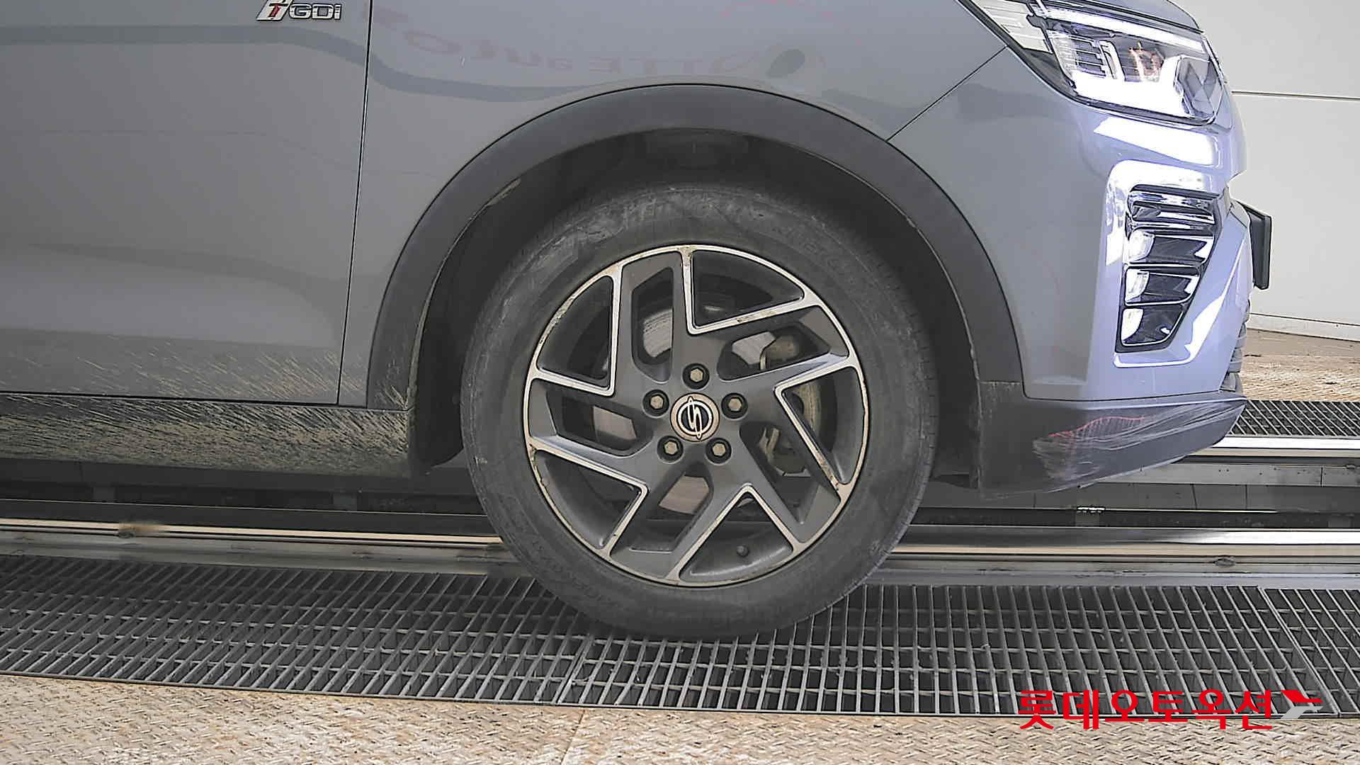 سانغ يونغ تيفولي