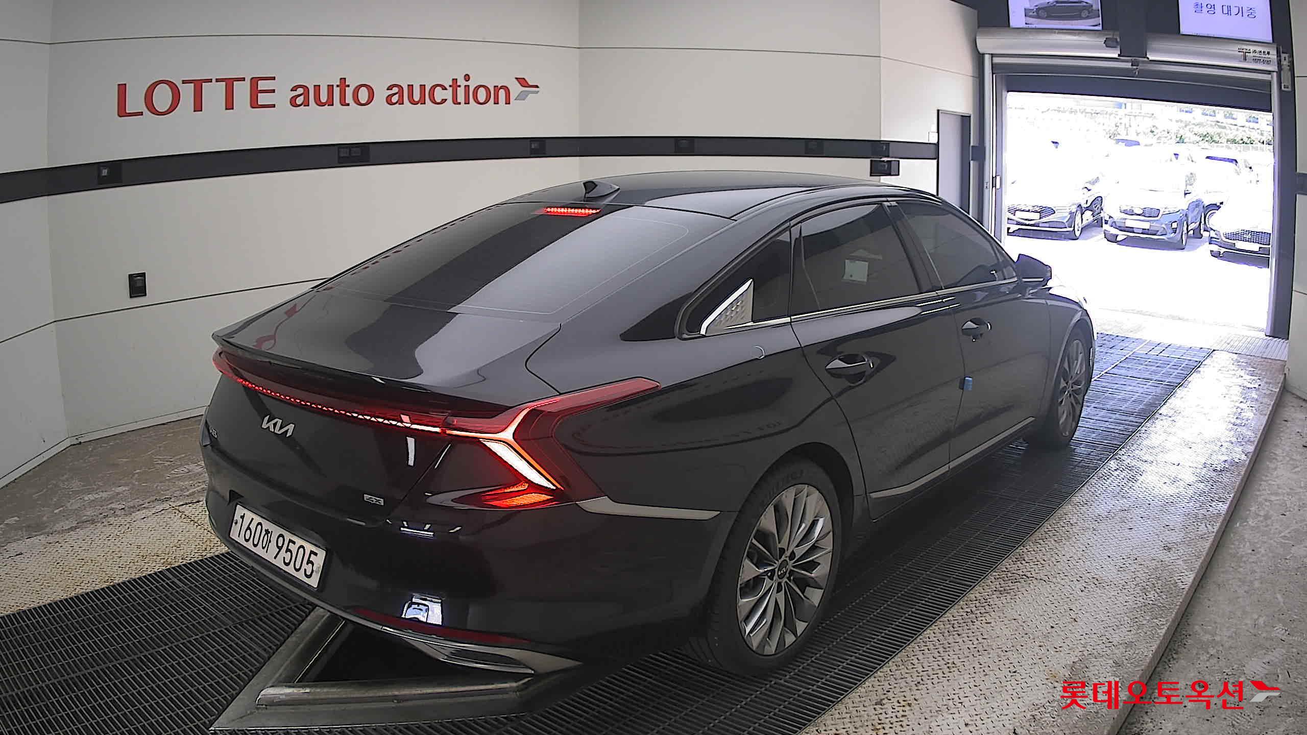 2022 - kia k8