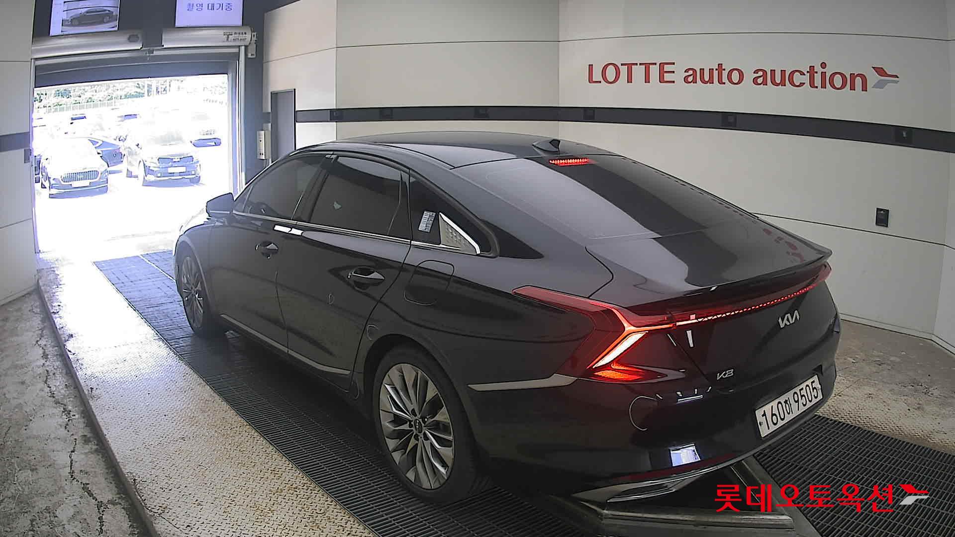 2022 - kia k8