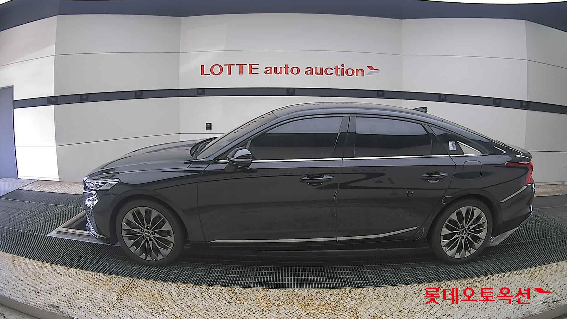 2022 - kia k8