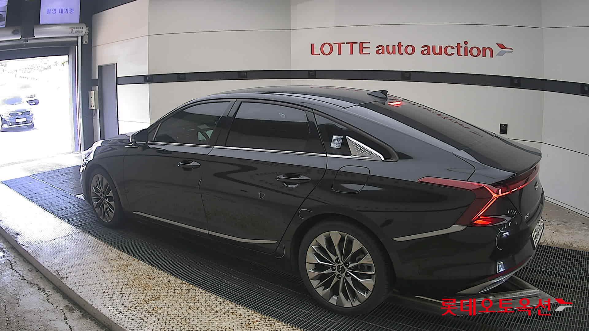 2022 - kia k8
