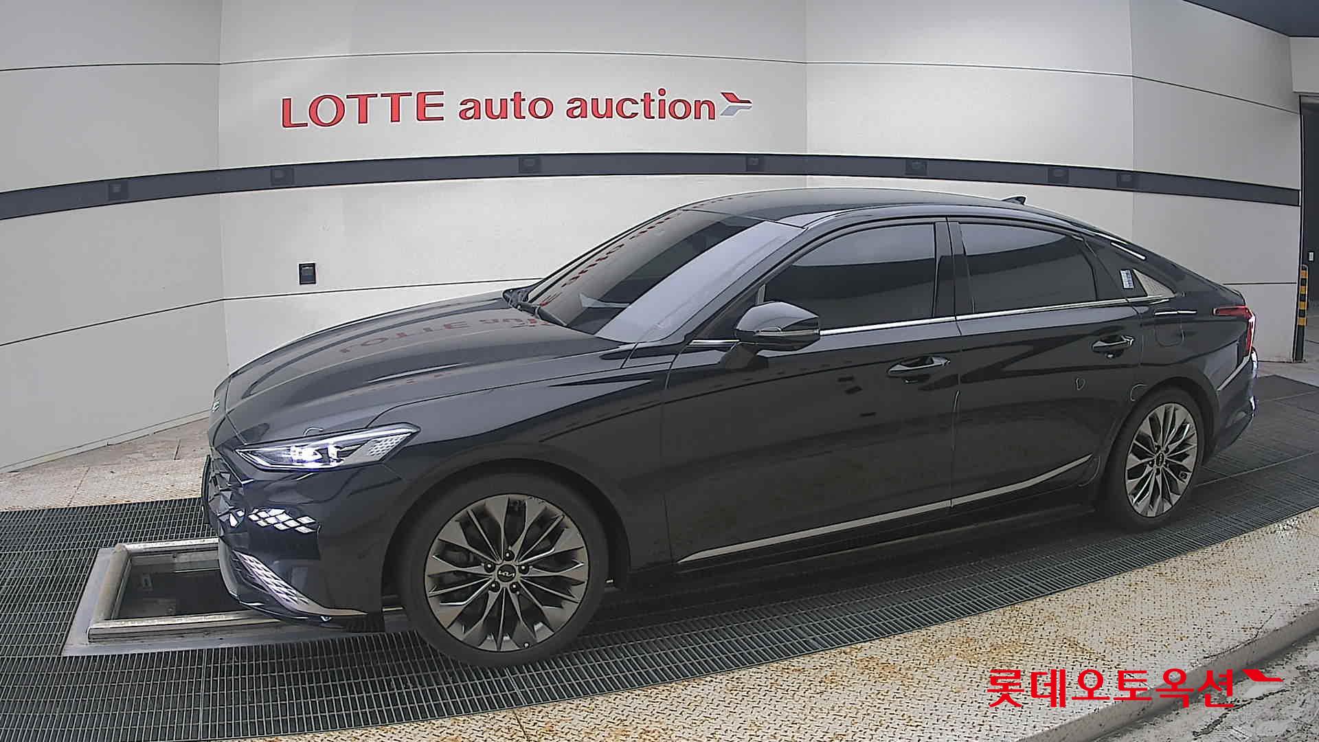 2022 - kia k8