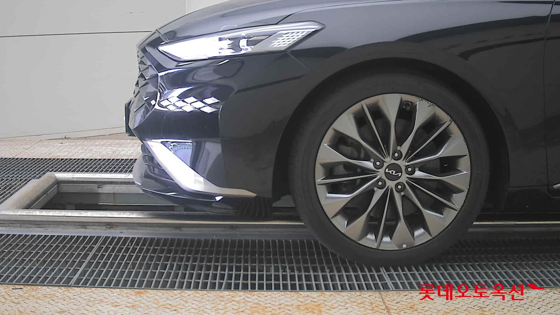 2022 - kia k8