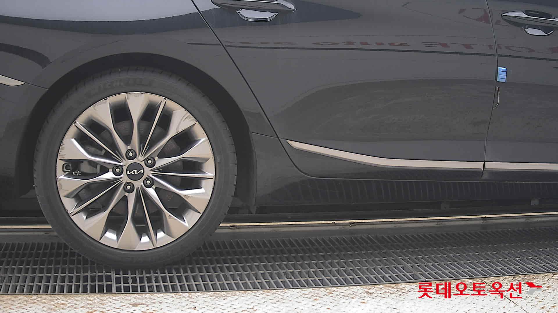 2022 - kia k8