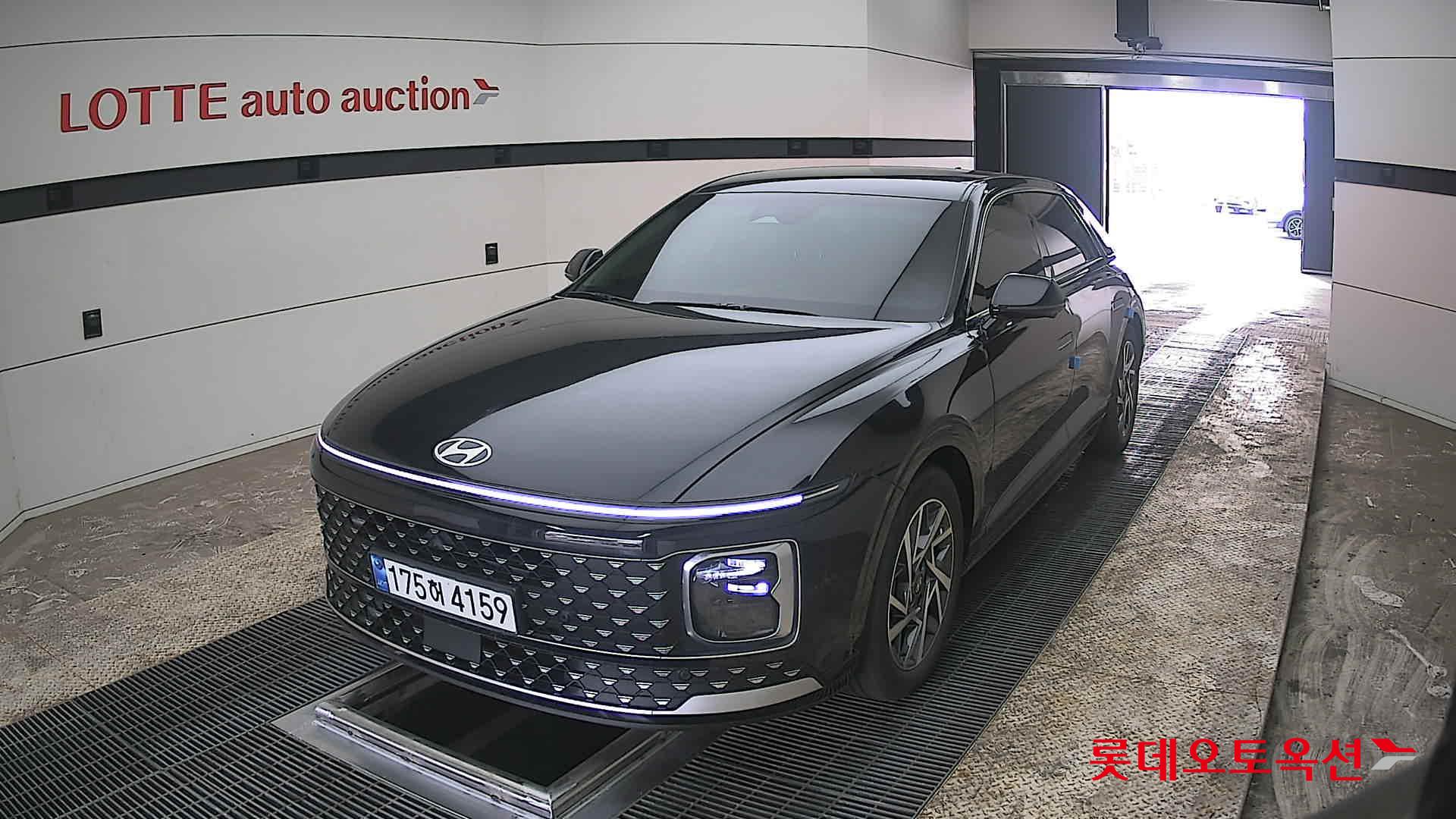 هيونداي أزيرا