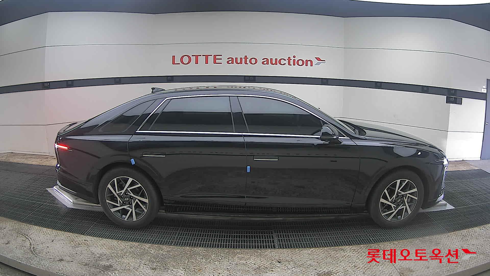 هيونداي أزيرا